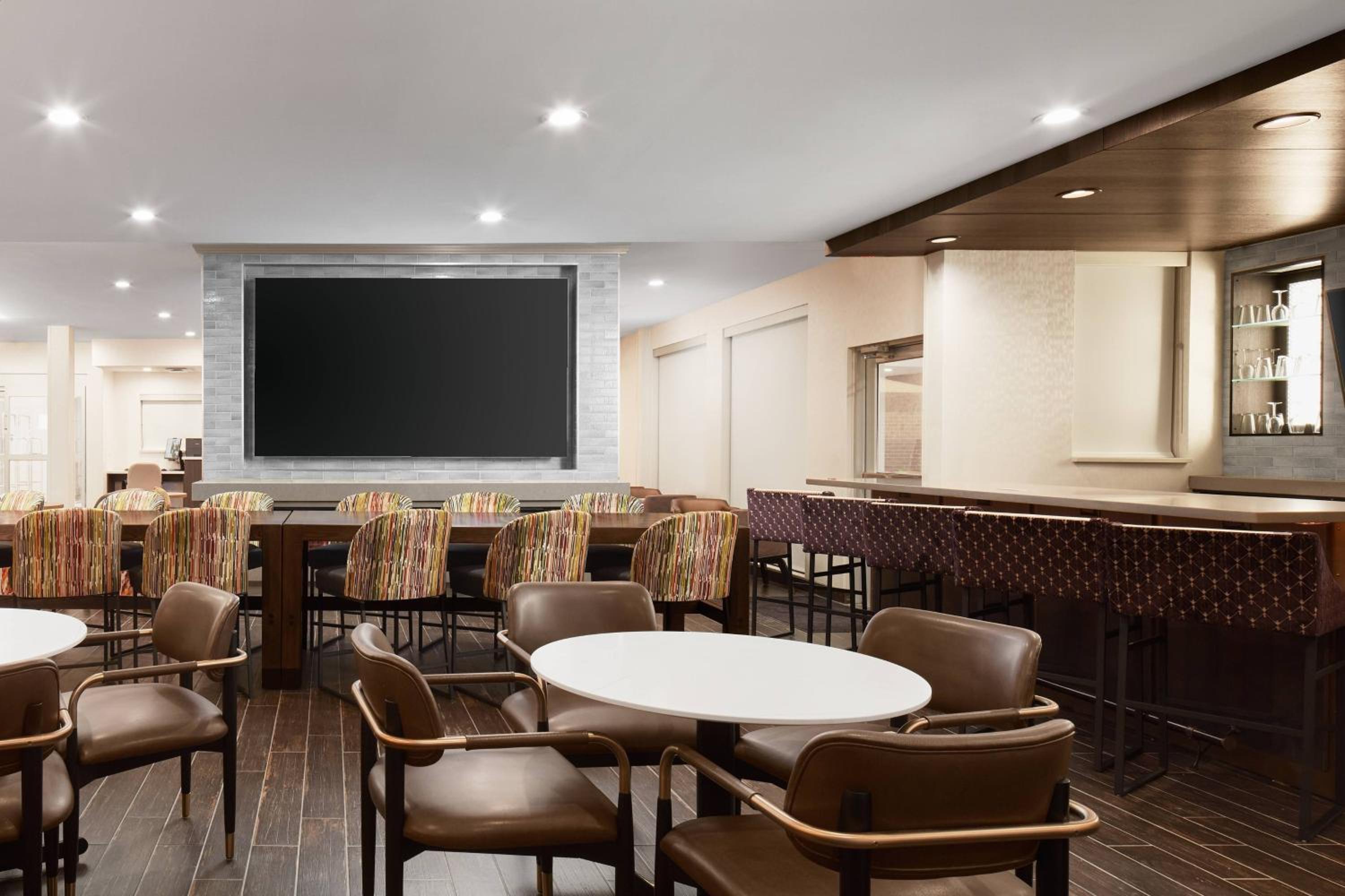 Richmond Vacations - Residence Inn Richmond Midtown/Glenside - Property Image 6