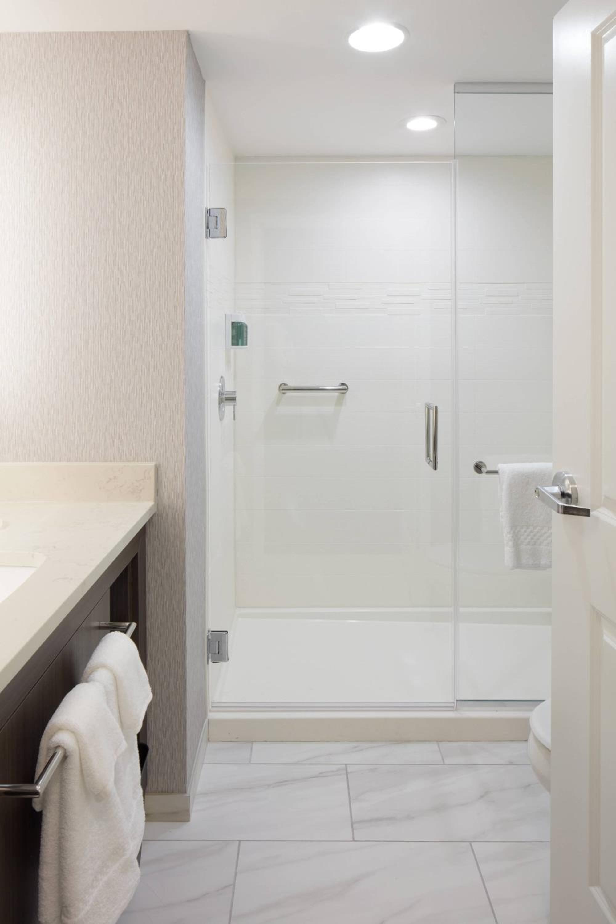 Richmond Vacations - Residence Inn Richmond Midtown/Glenside - Property Image 10