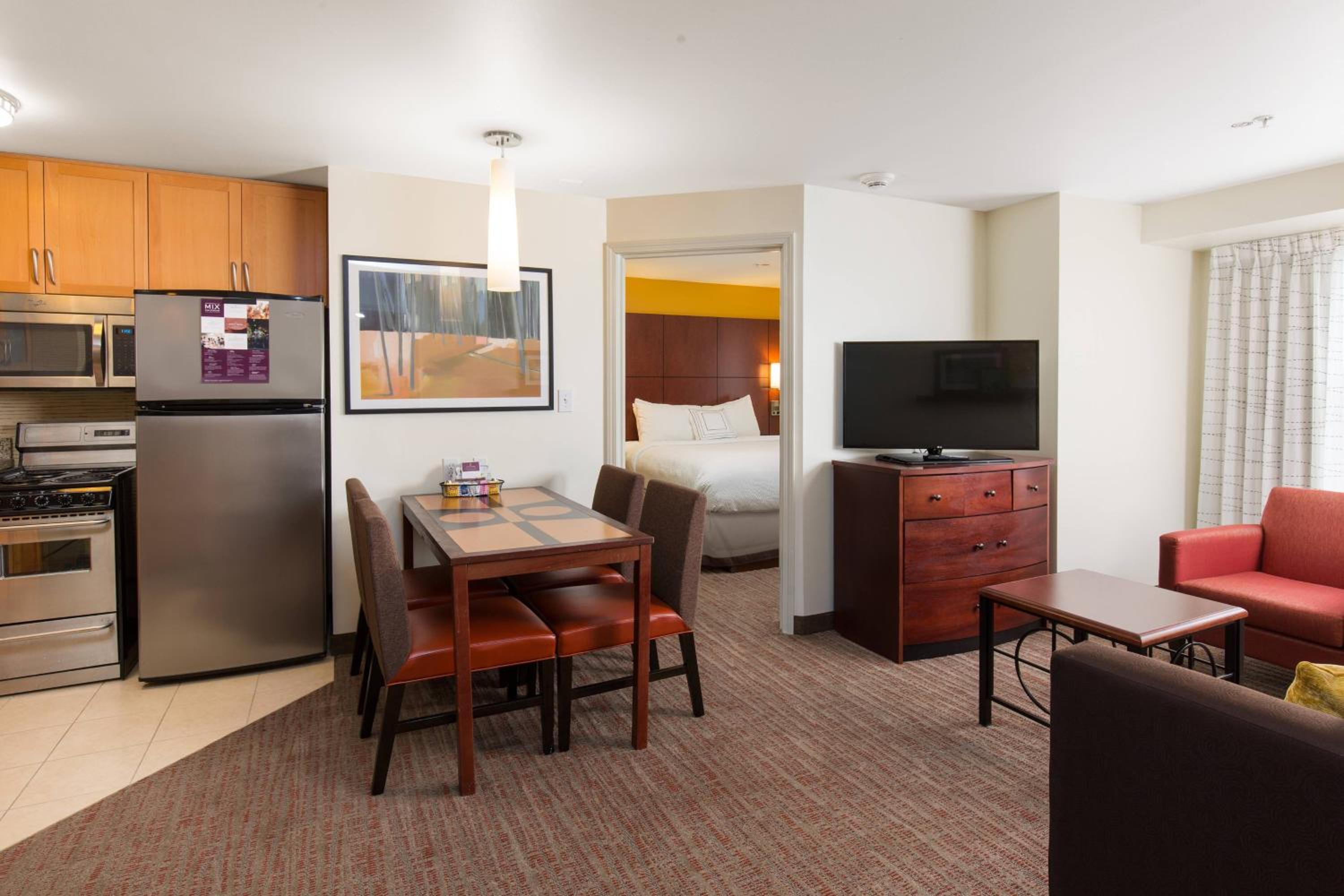 Springfield Vacations - Residence Inn by Marriott Springfield Old Keene Mill - Property Image 7