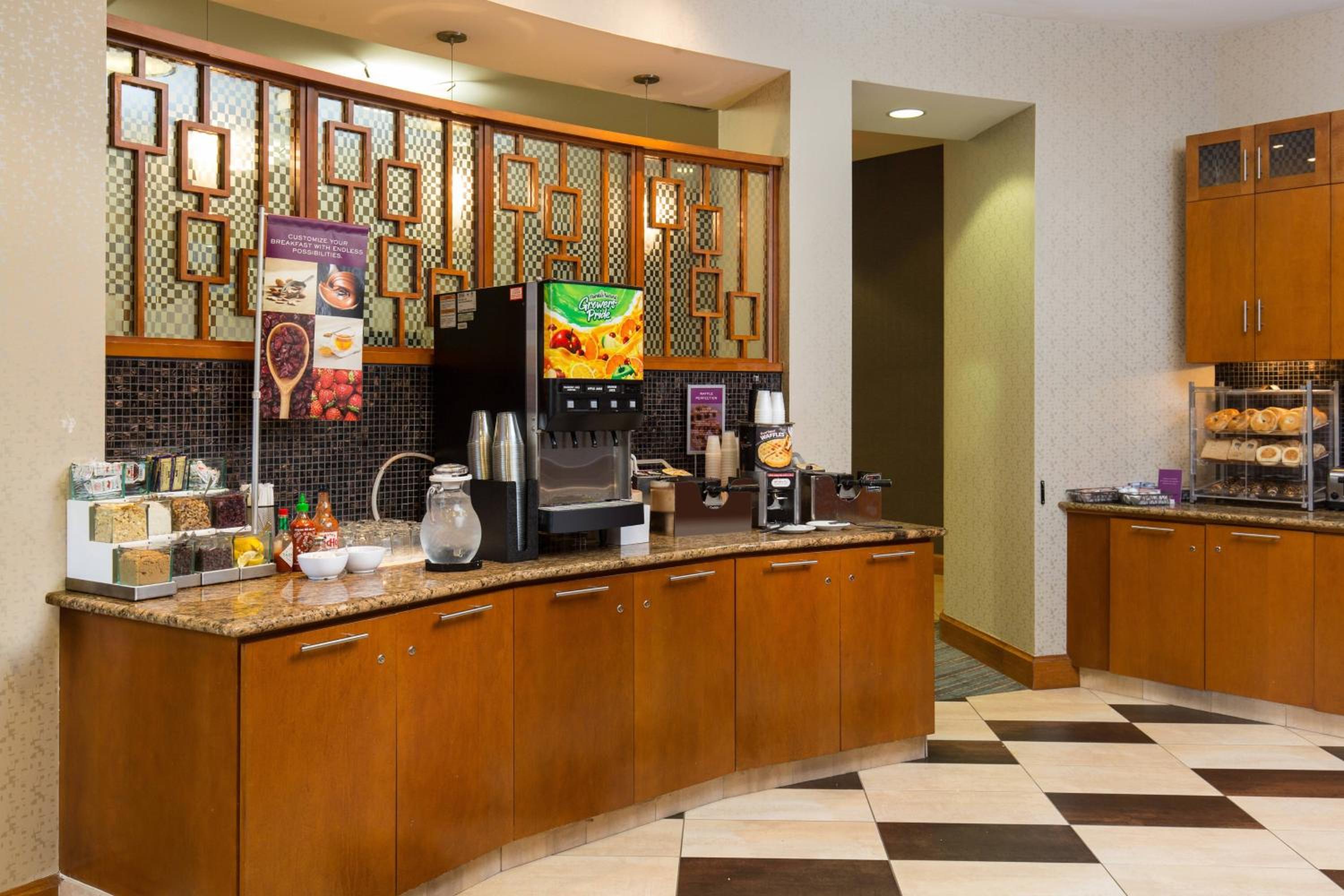 Washington DC Vacations - Residence Inn by Marriott Springfield Old Keene Mill - Property Image 5