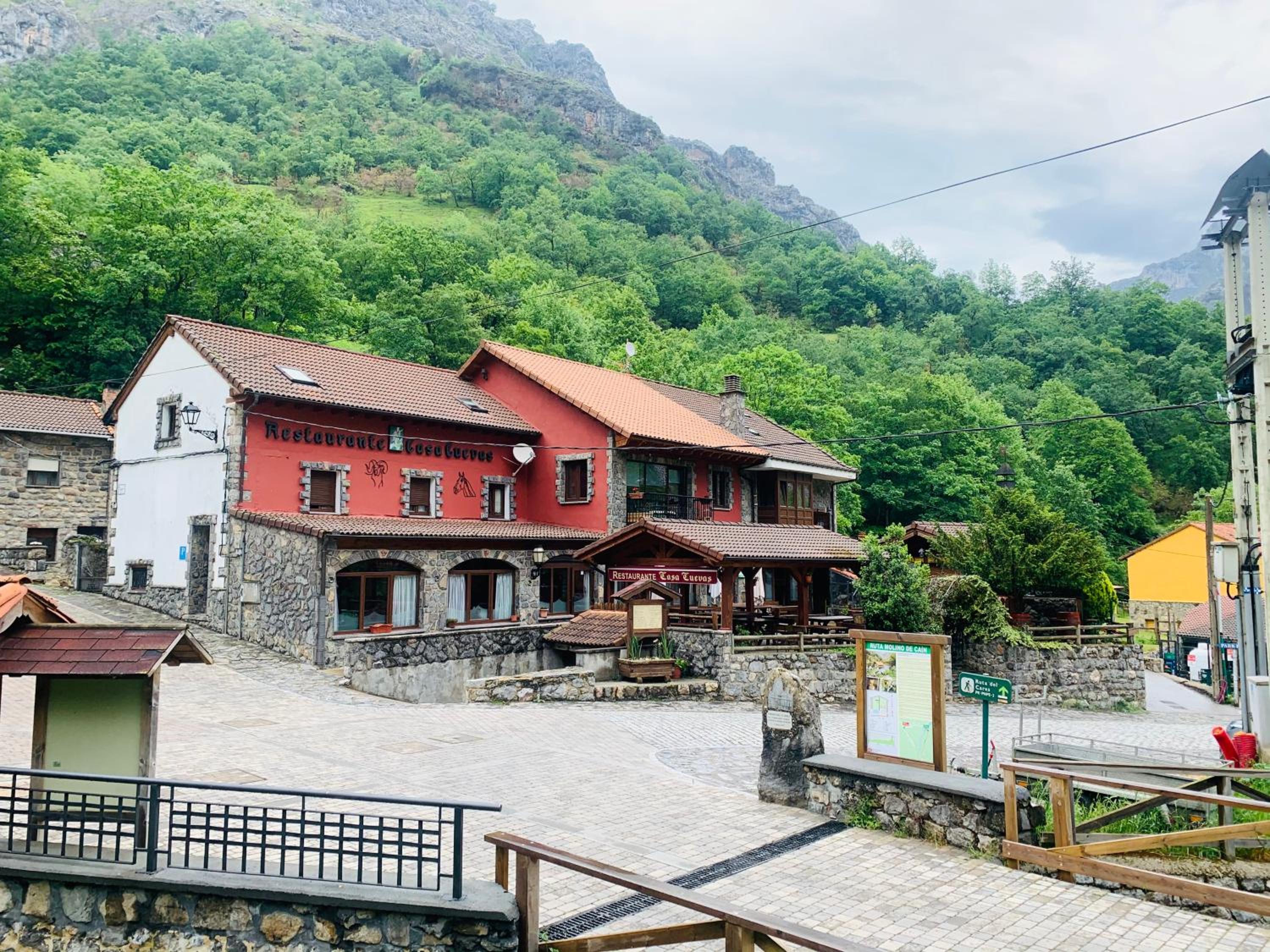 Casa Cuevas