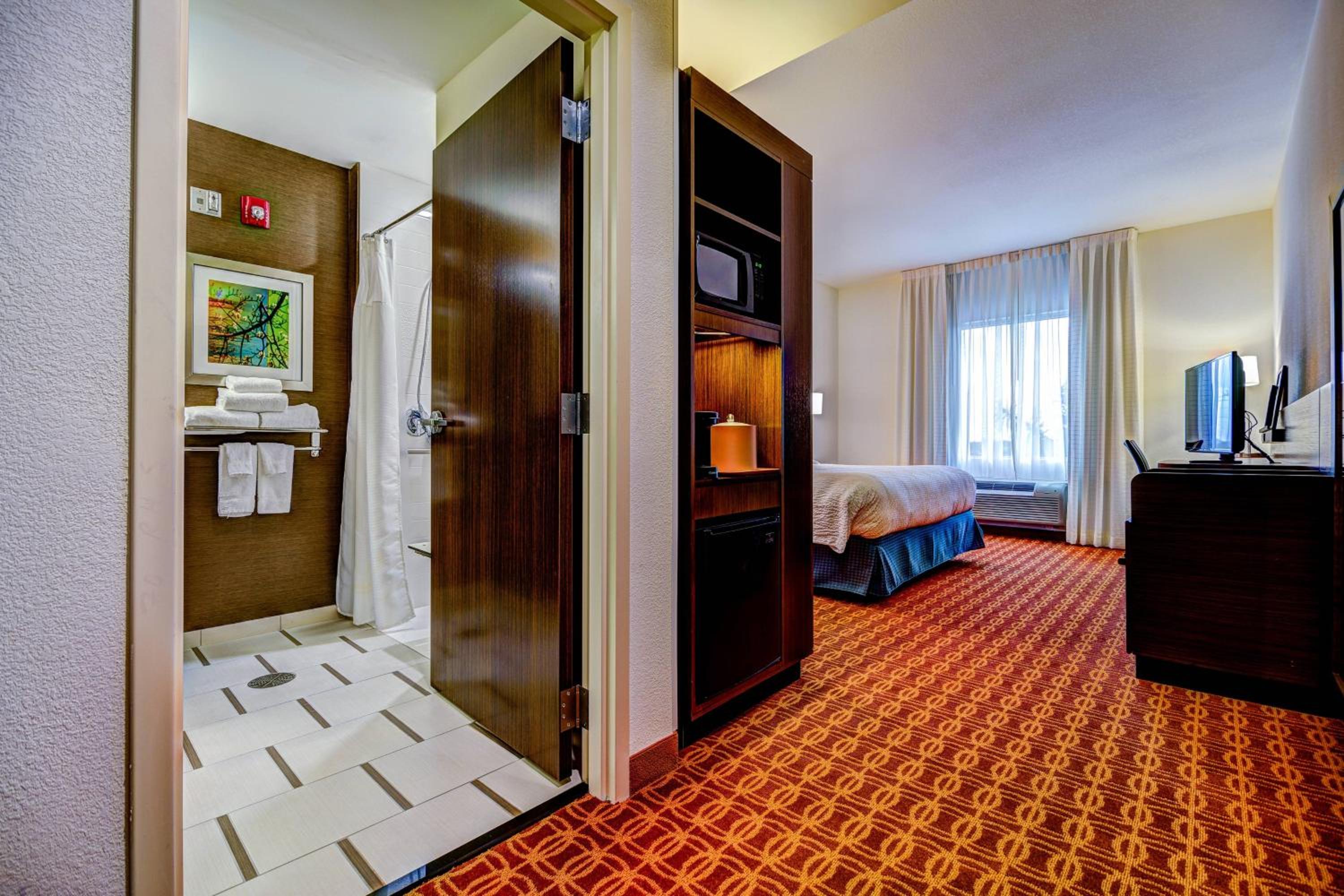 West Palm Beach Vacations - Fairfield Inn  Suites by Marriott Delray Beach I-95 - Property Image 10