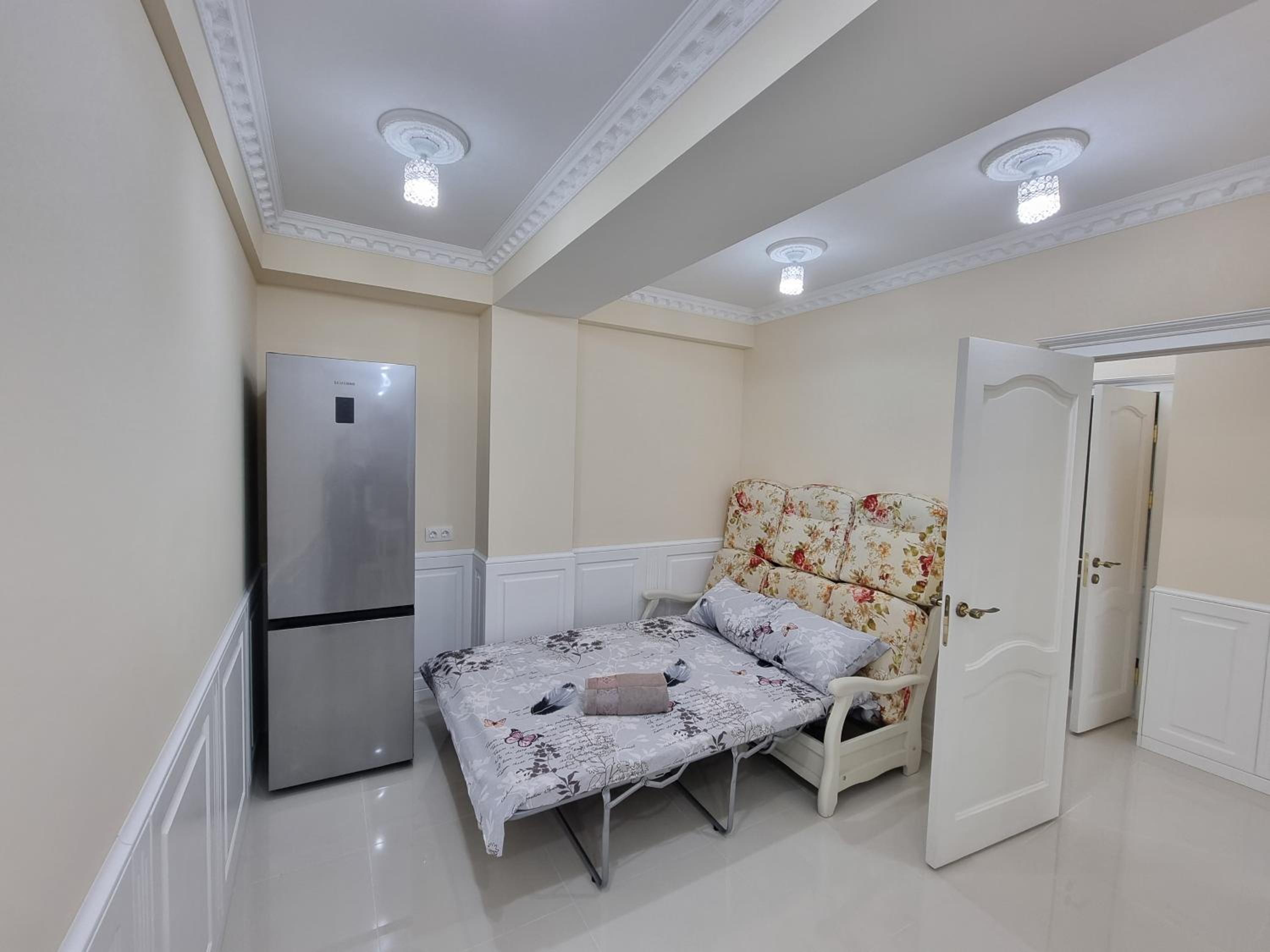 Luxury Ismail Street in Chisinau view 3