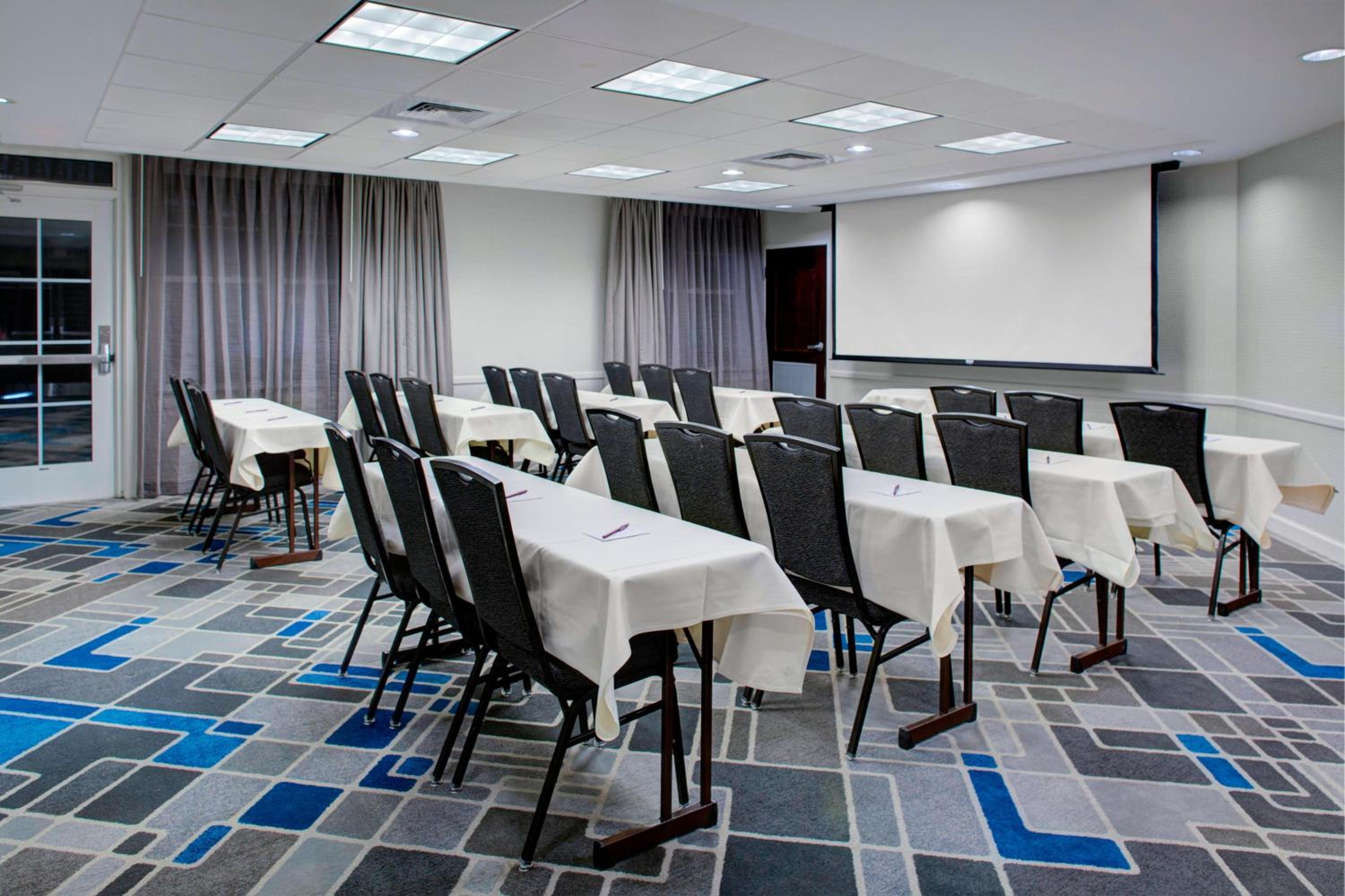Residence Inn by Marriott Richmond Chester - Property Image 18