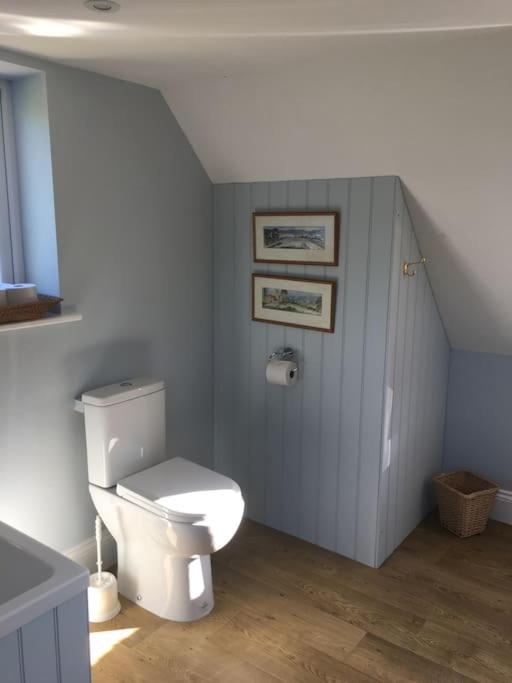 Barn Flat overlooking beautiful Dorset vale view 2
