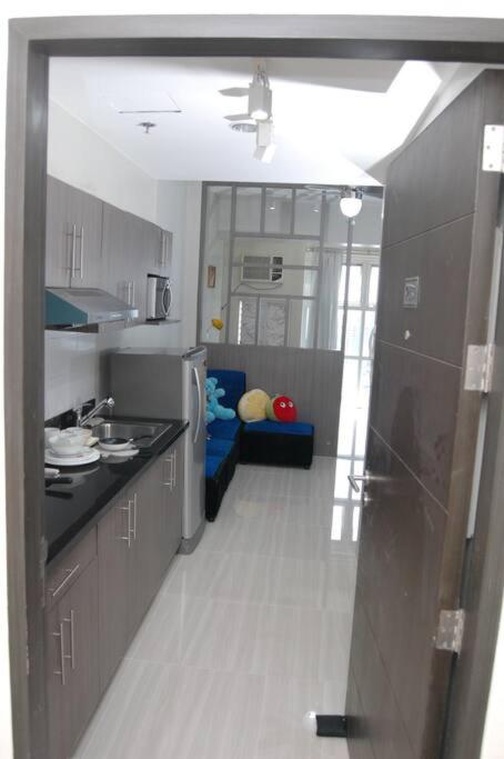 A fully furnished condo @ Will Tower QC view 5