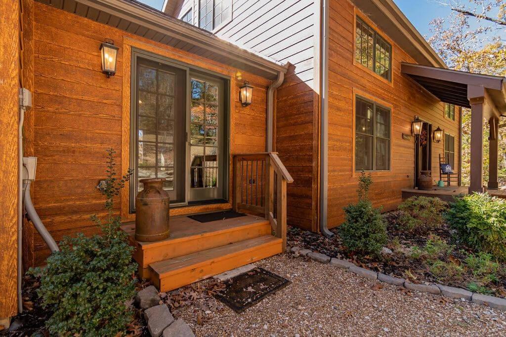 Persimmon Hollow with GameRoom