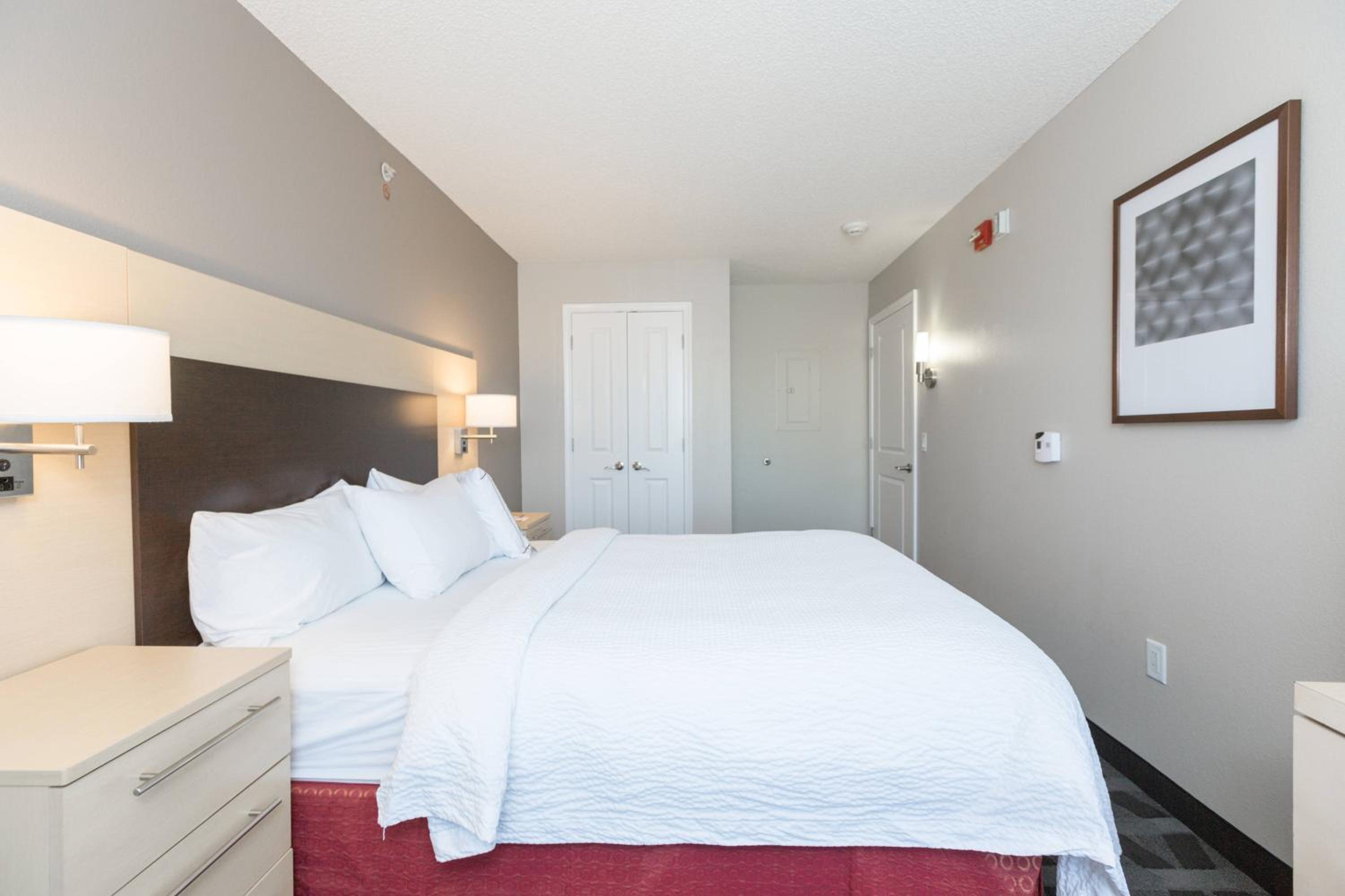 Winchester Vacations - TownePlace Suites Winchester - Property Image 21