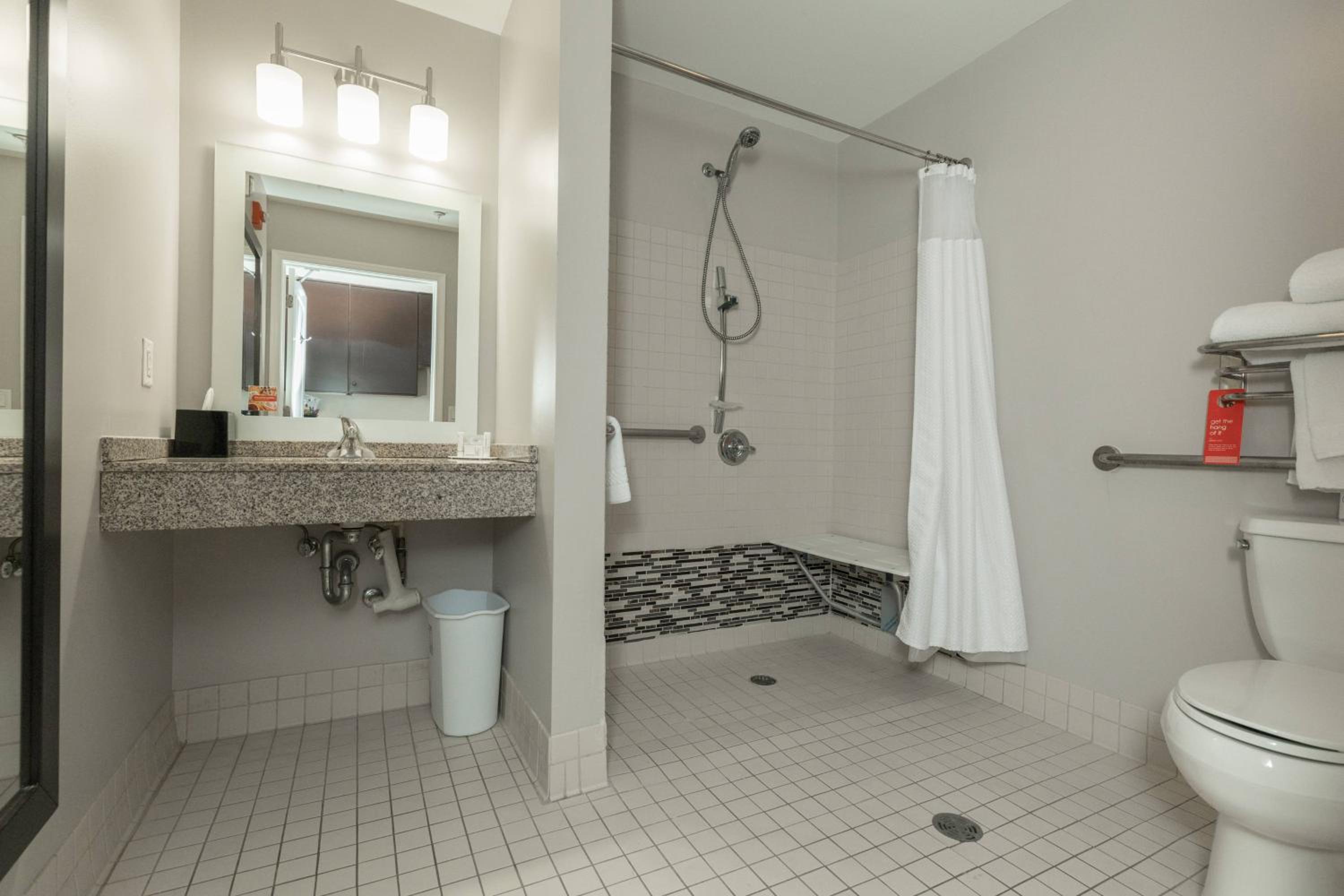 Winchester Vacations - TownePlace Suites Winchester - Property Image 16
