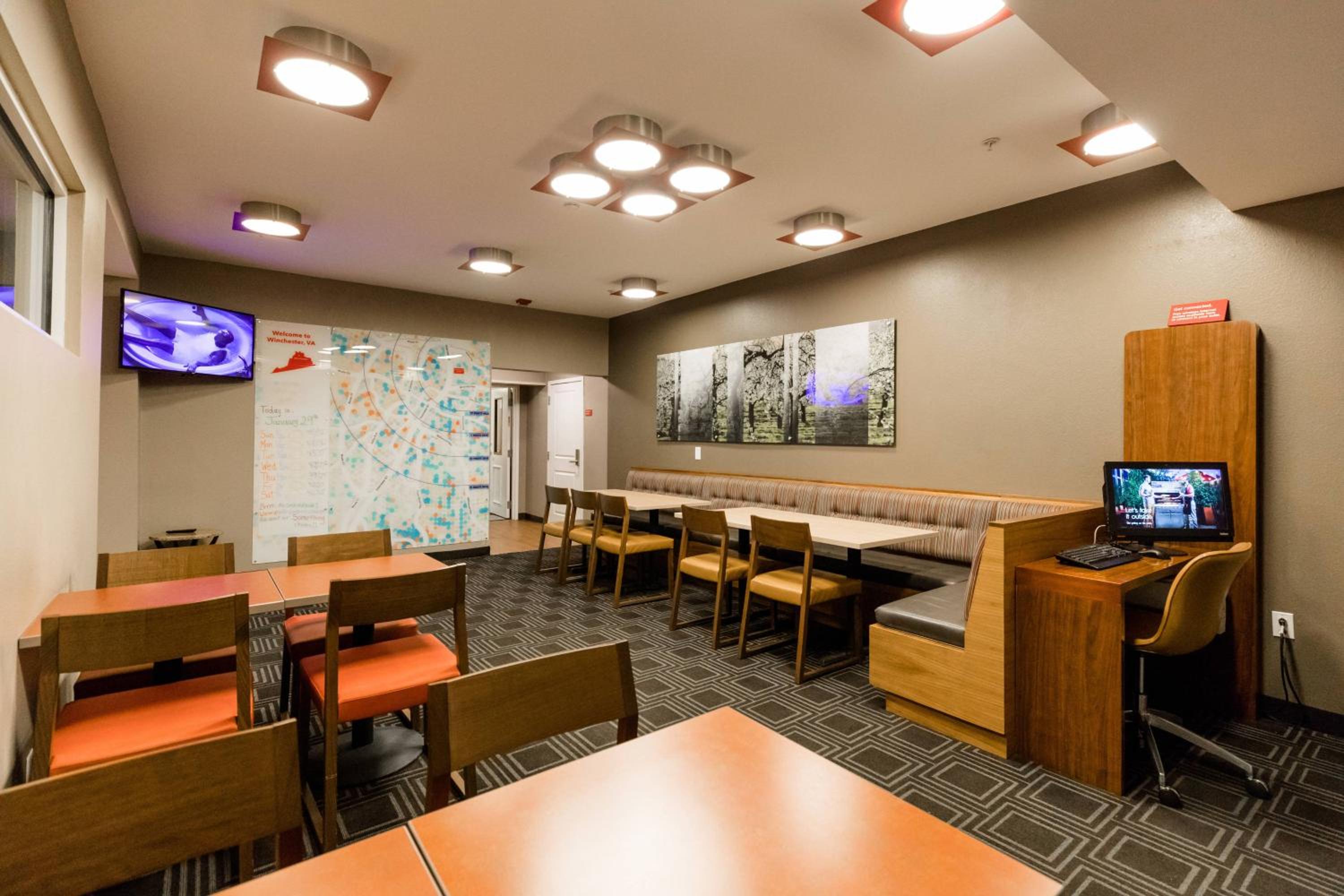 Winchester Vacations - TownePlace Suites Winchester - Property Image 25