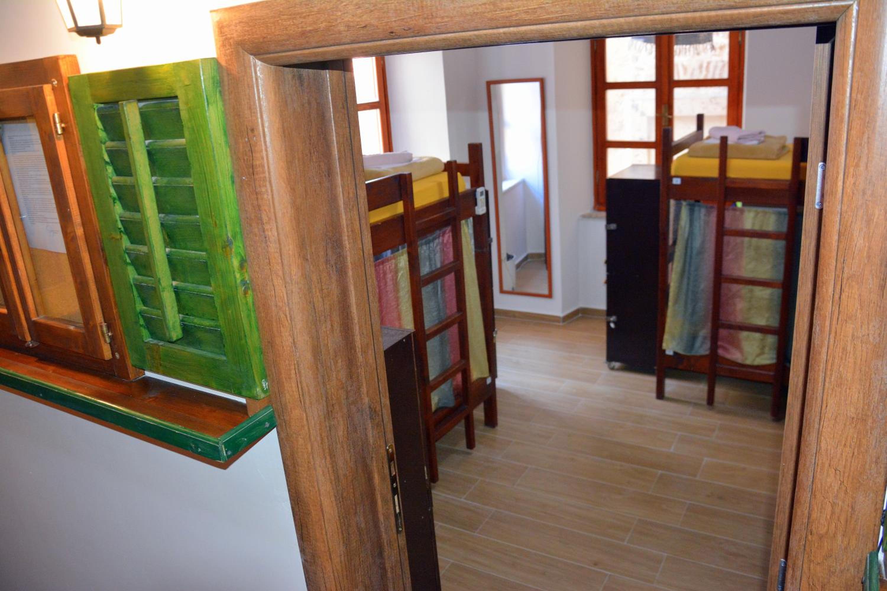 Montenegro Backpackers Home Kotor