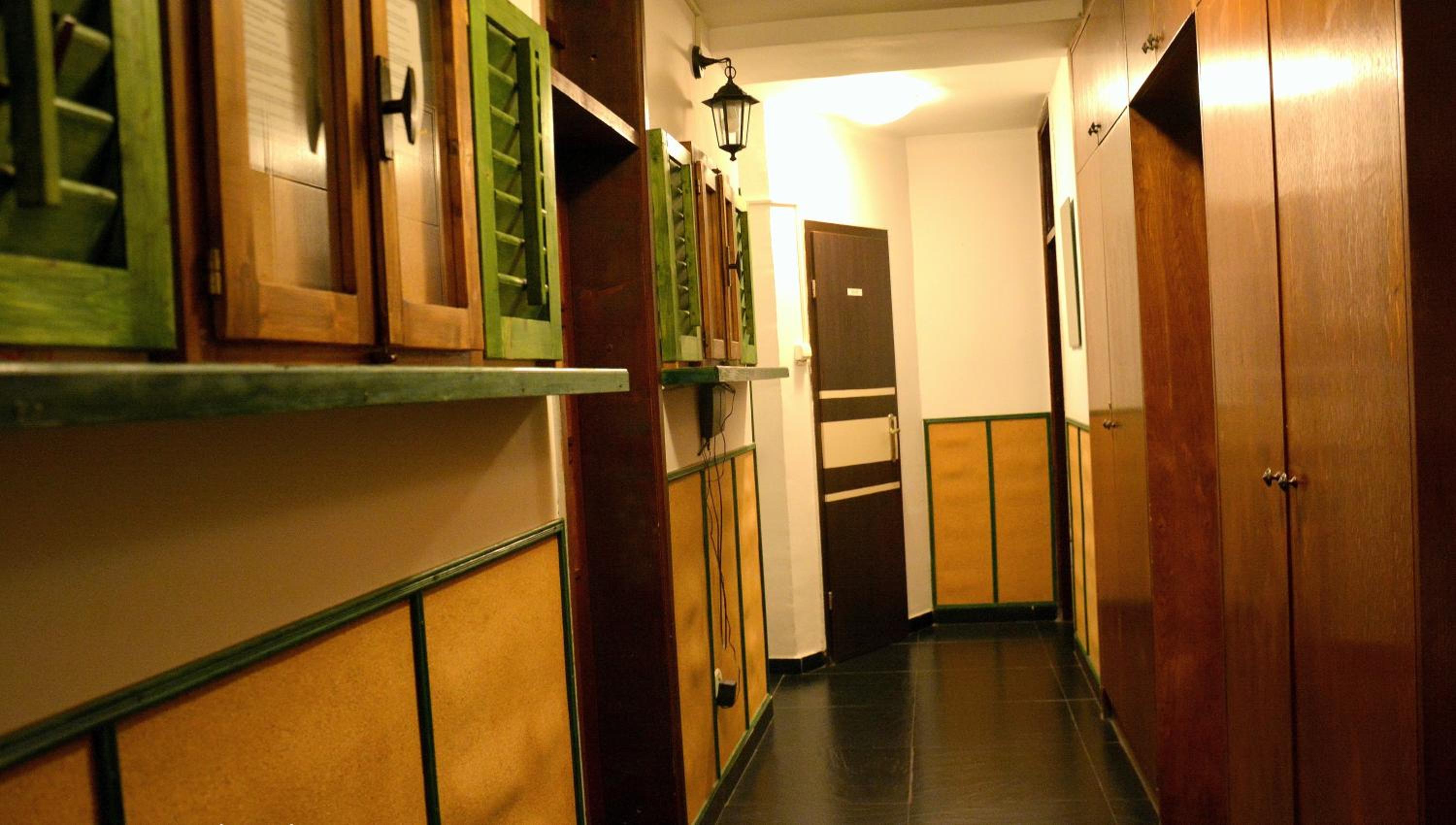 Montenegro Backpackers Home Kotor