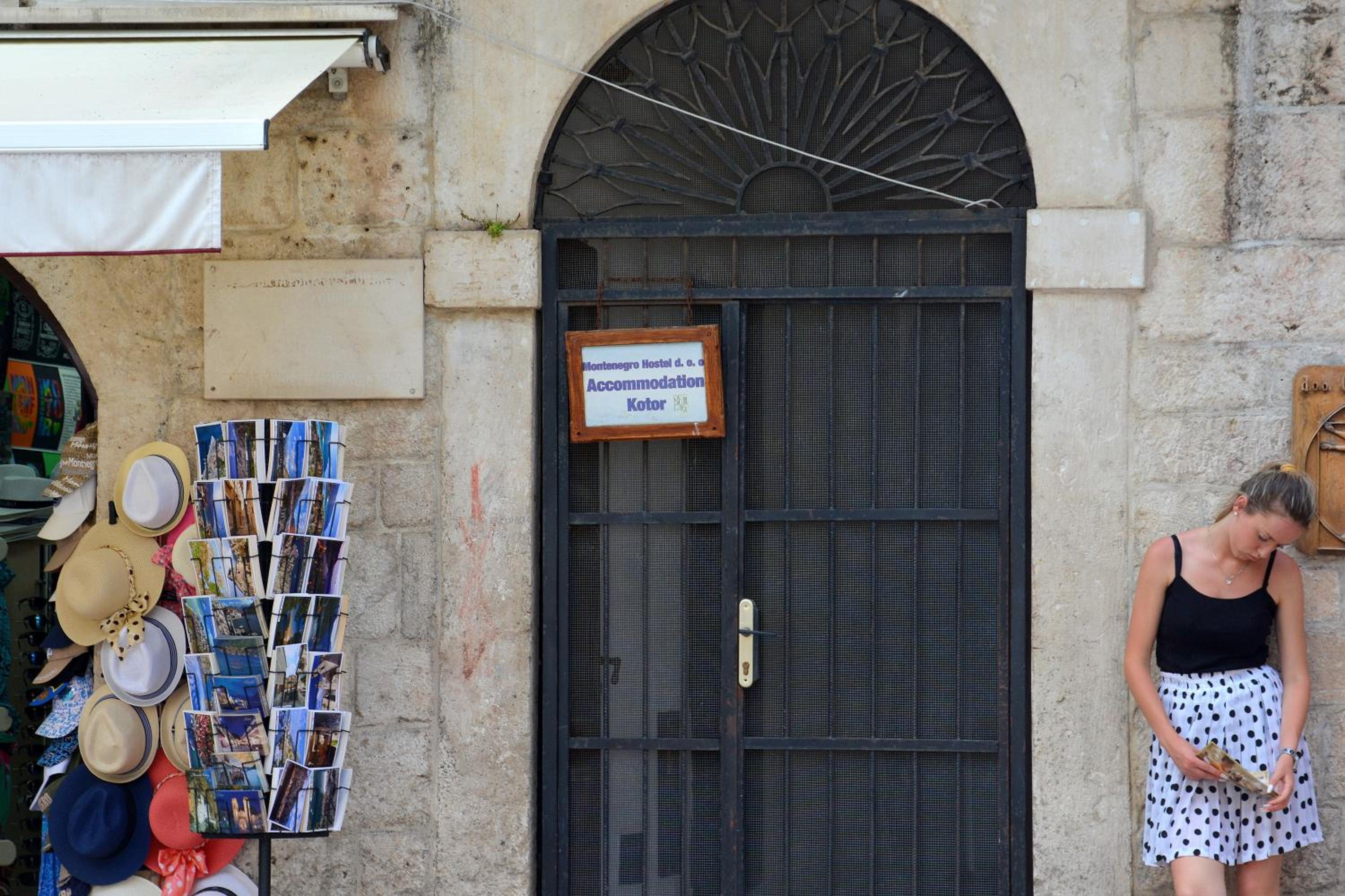 Montenegro Backpackers Home Kotor