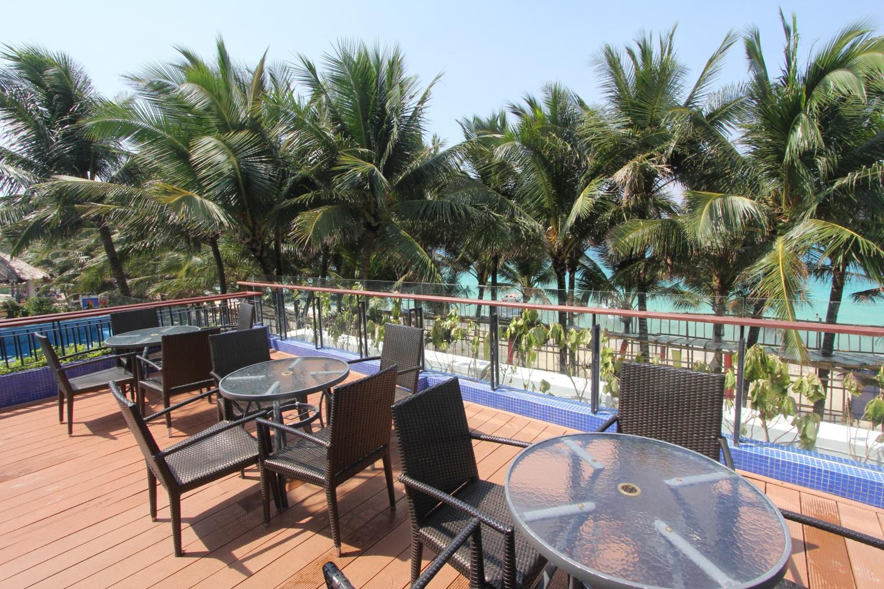 Crown Regency Beach Resort view 4