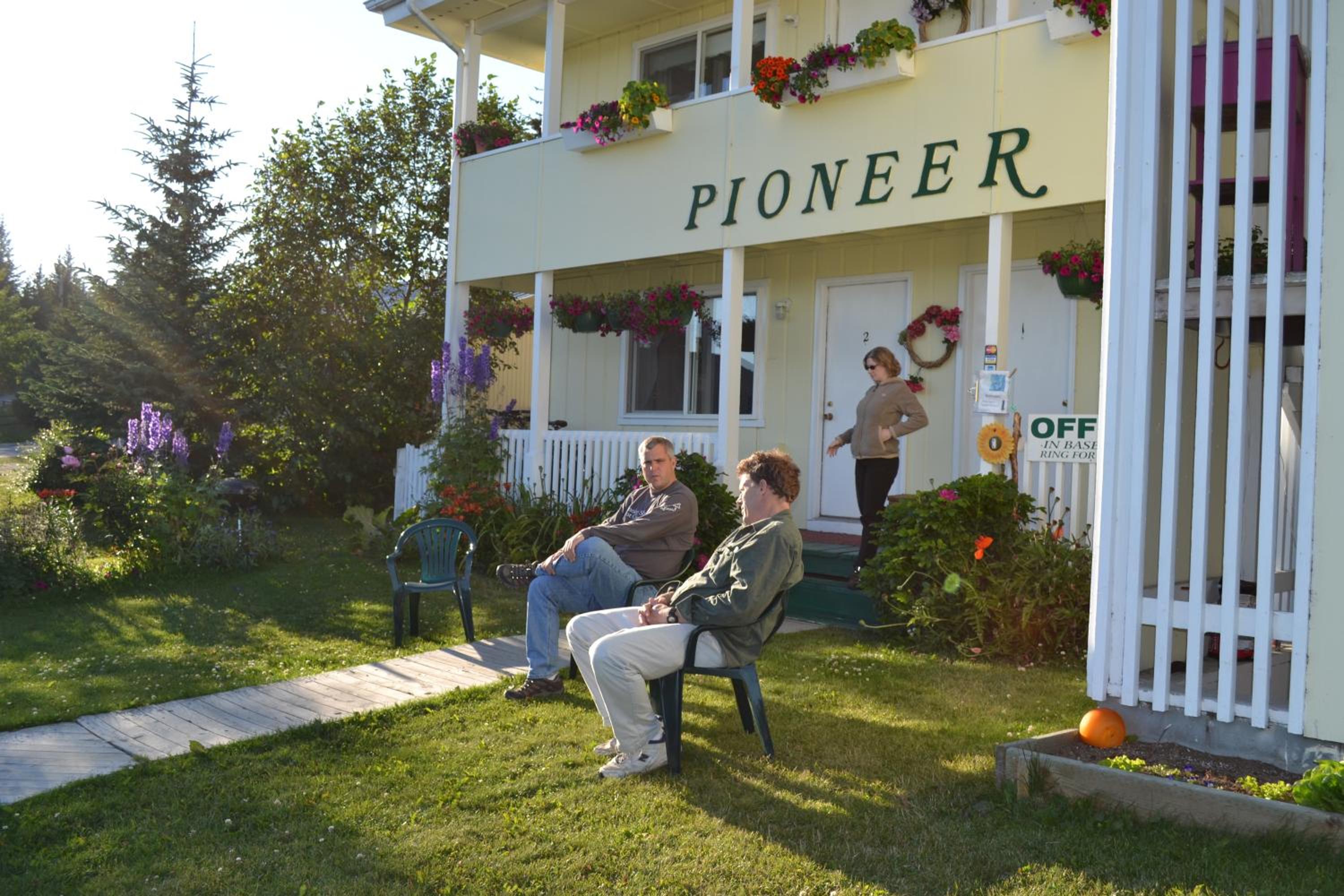 Pioneer Inn Downtown