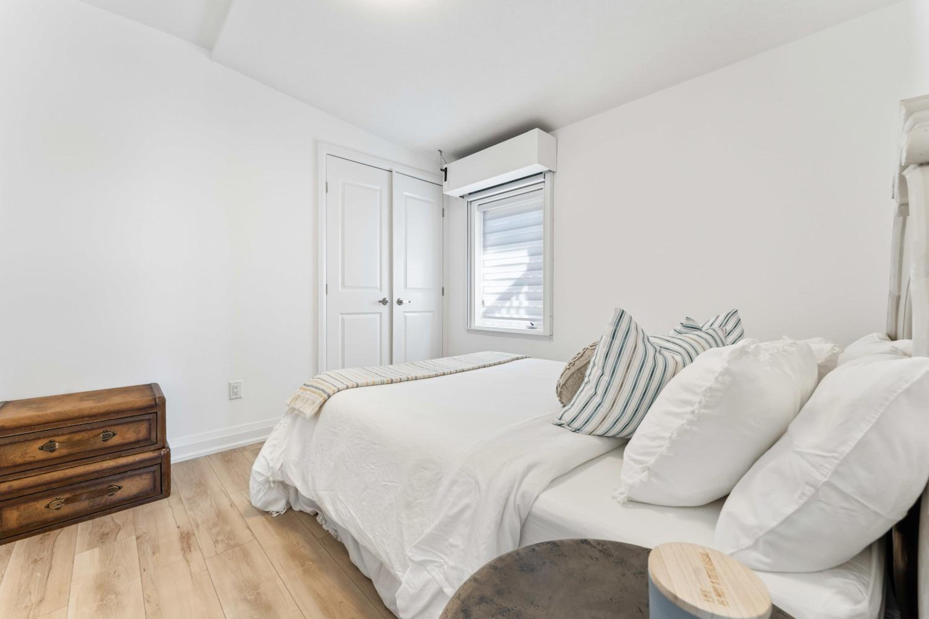 U2 - Beachy Paradise -Private & Spacious 2bdrm apt