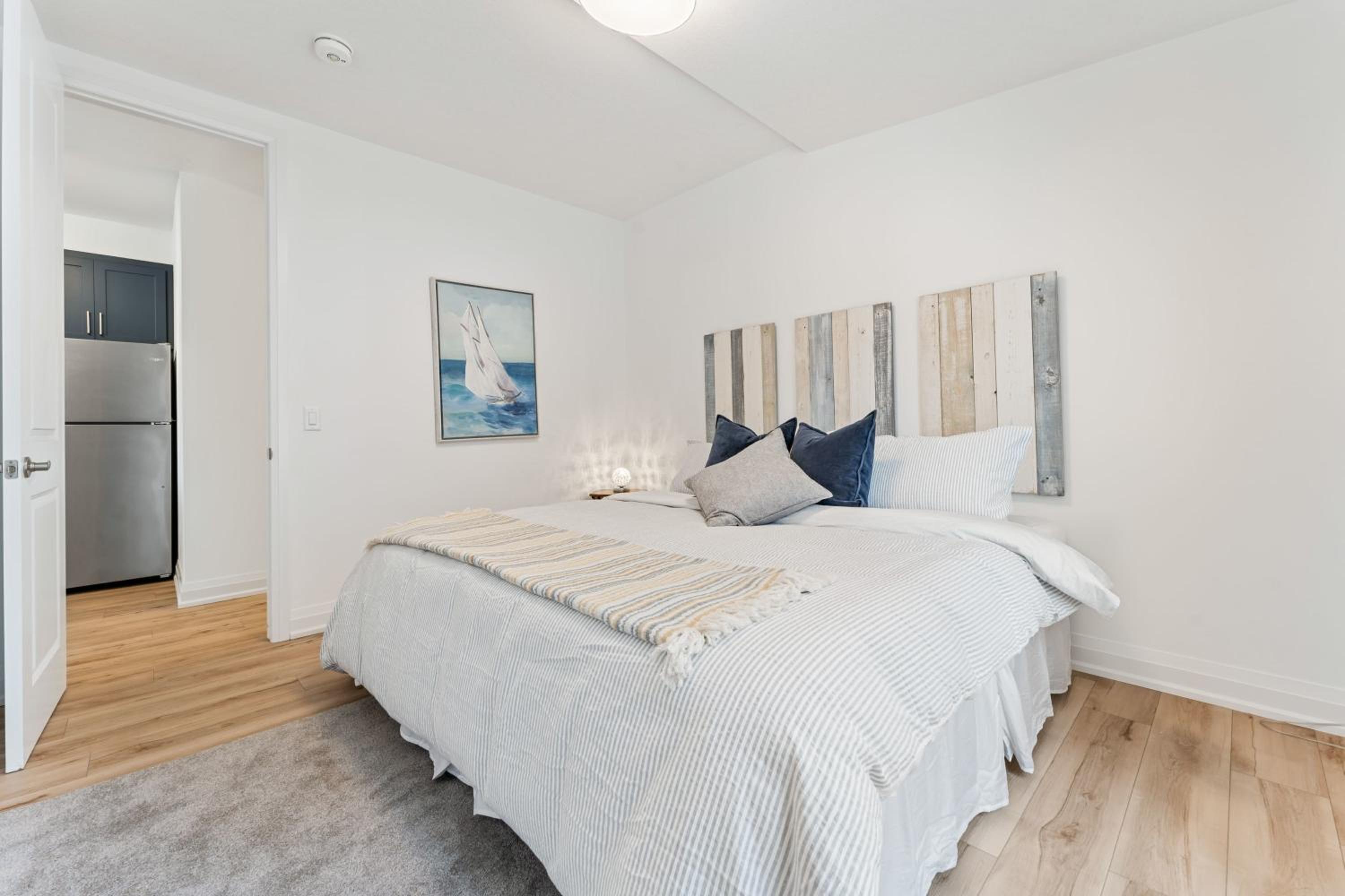 U2 - Beachy Paradise -Private & Spacious 2bdrm apt