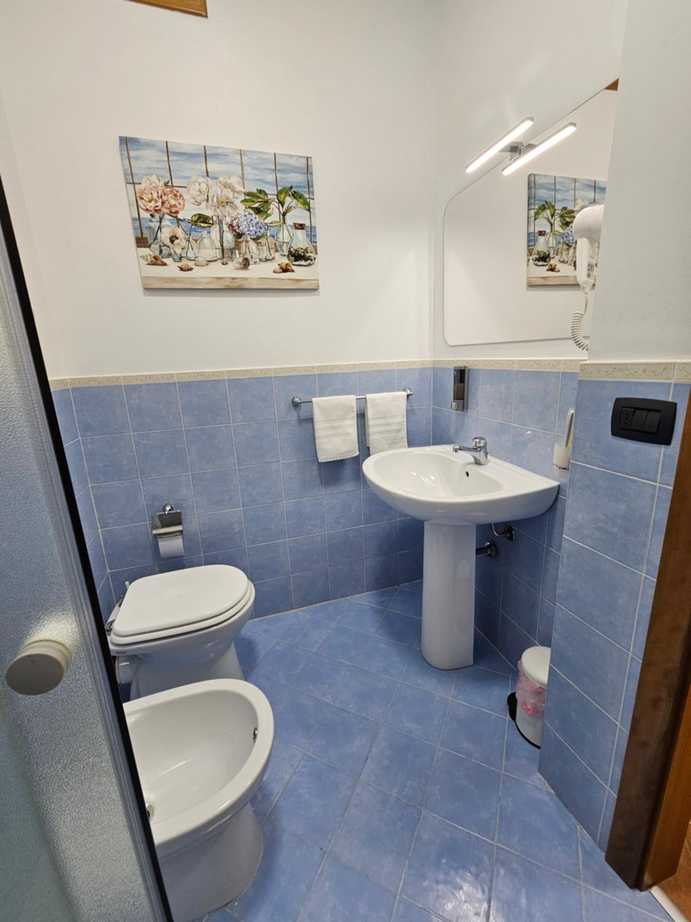 LA CASA DI VIOLA en Palermo — bathroom