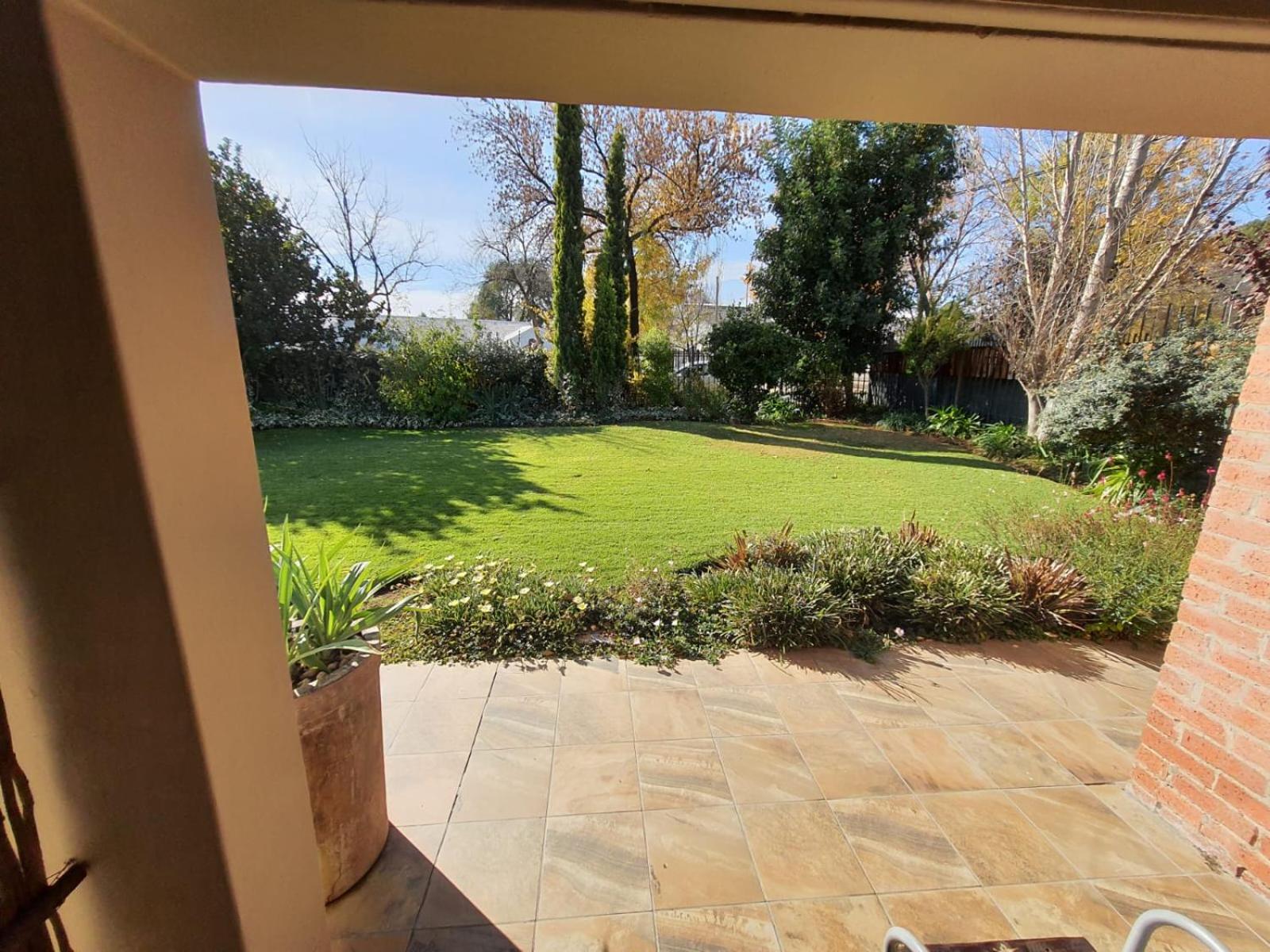 Hotel Ay Jay's Guesthouse