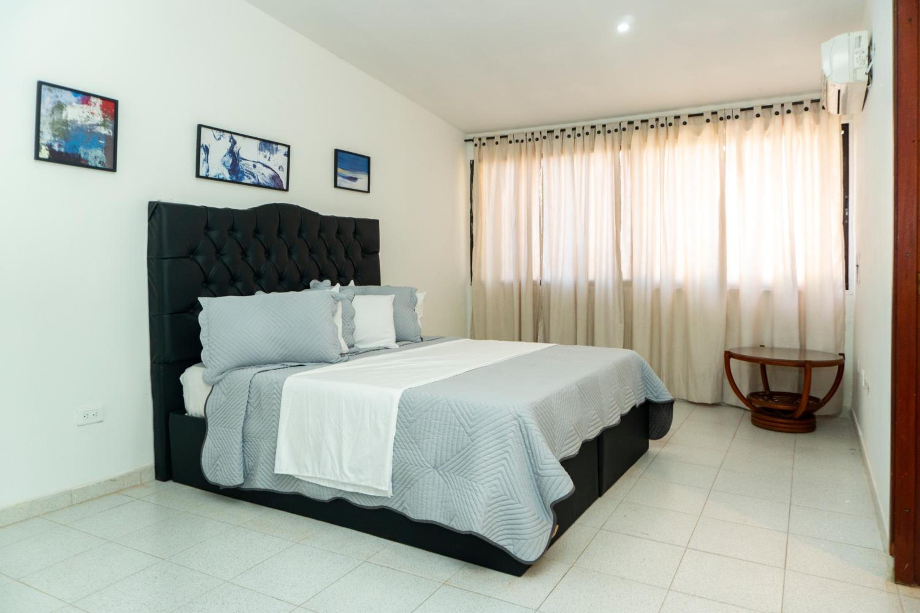 Cartagena Classics - Omega House