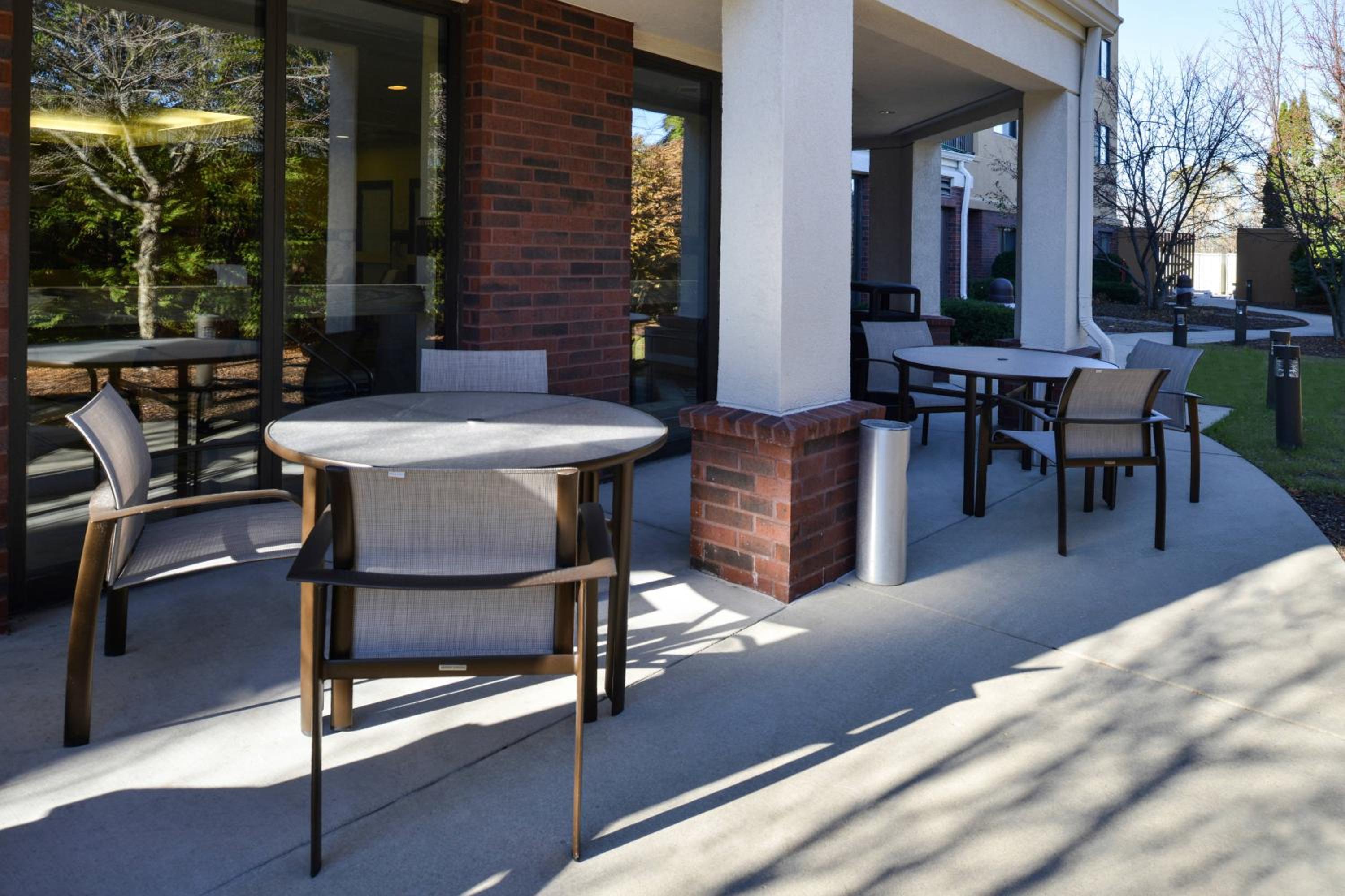 Courtyard by Marriott Milwaukee North/Brown Deer - Property Image 2