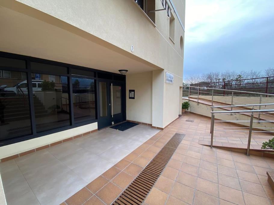 Apart. Pineda de Mar-Sea and mountains views view 4