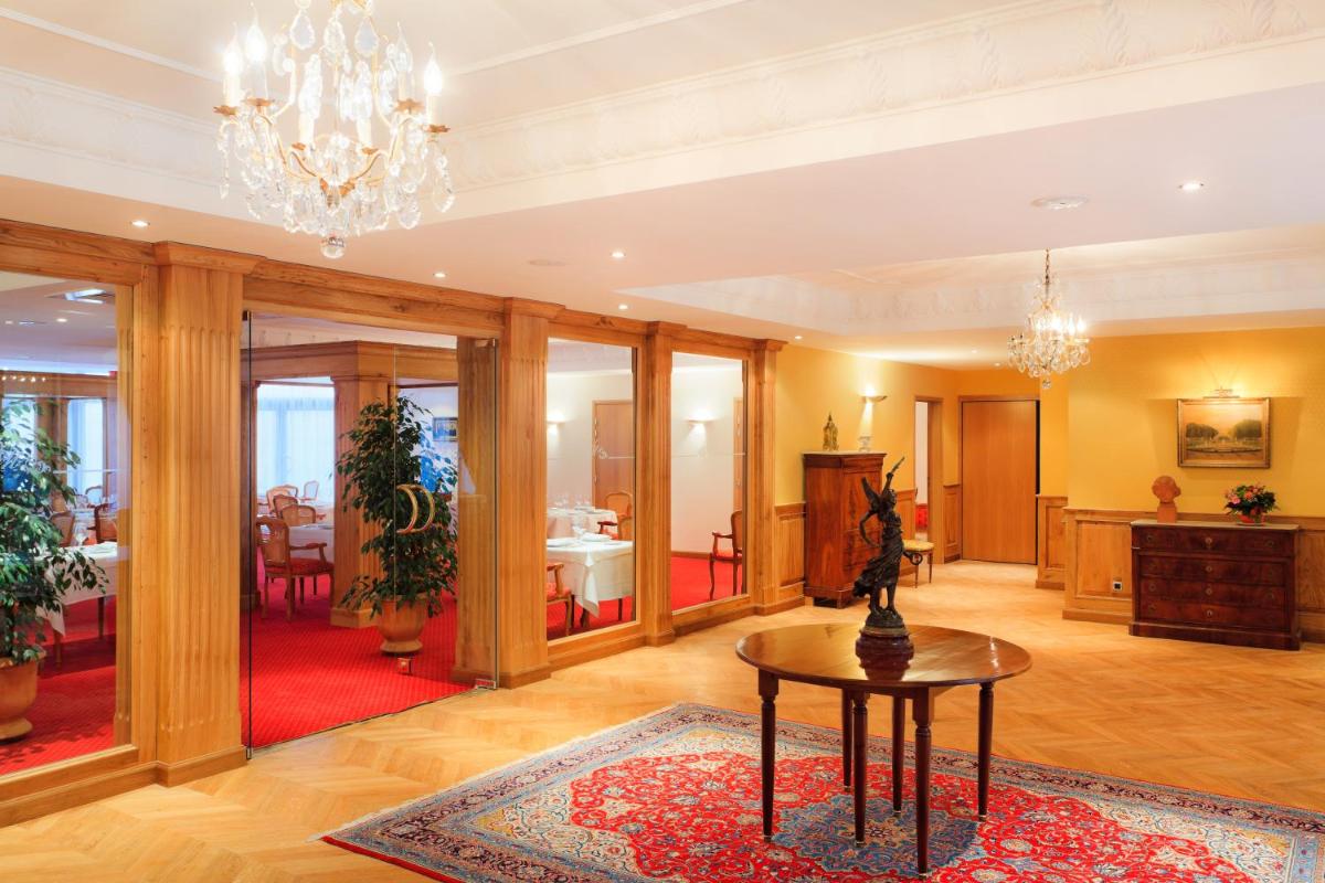 hotel reception