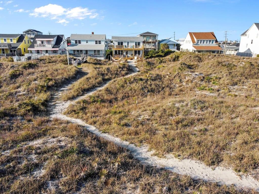 Oceanfront Dream Cottage: Hot Tub, Decks & Views! view 5