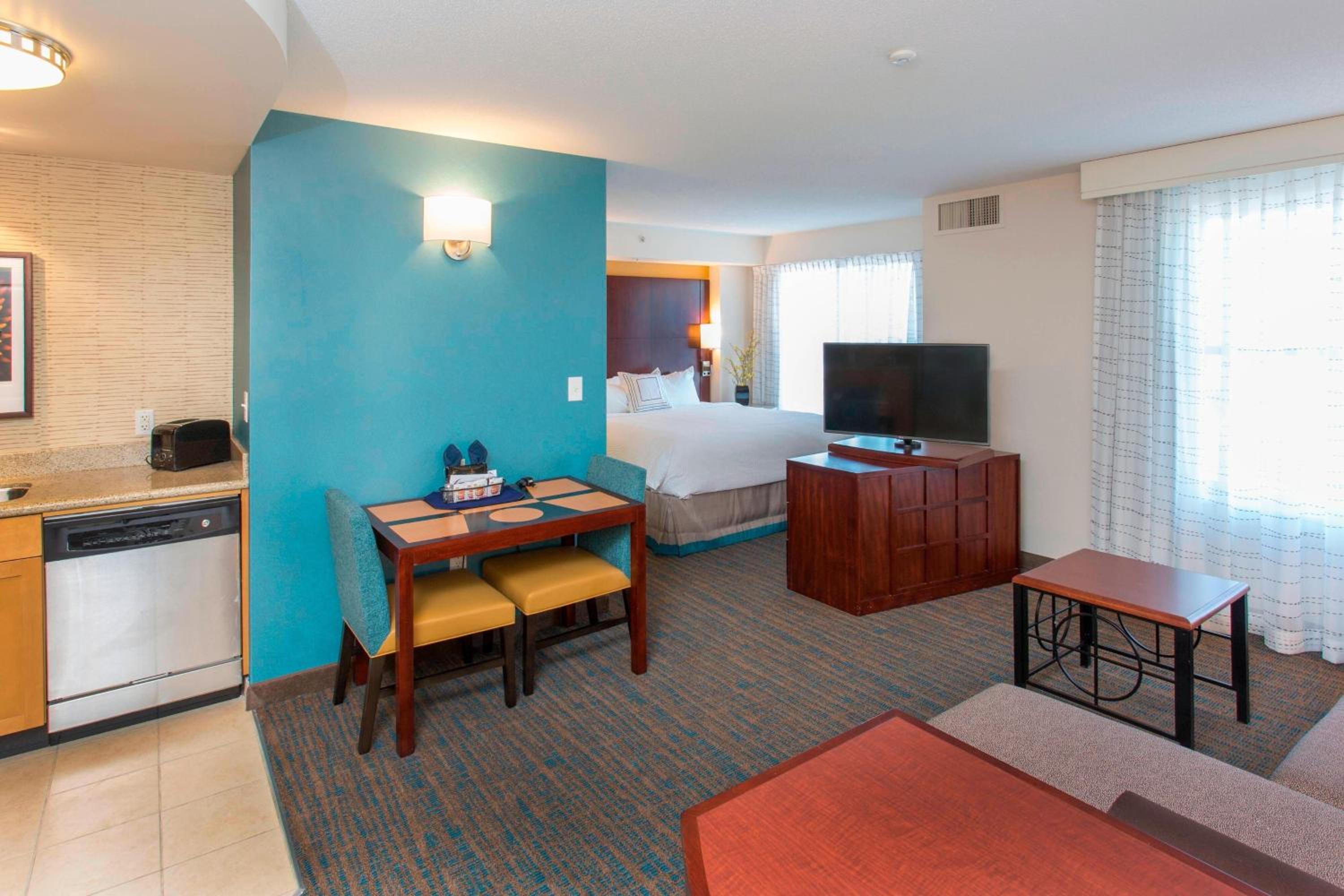 Residence Inn by Marriott Moncton-4