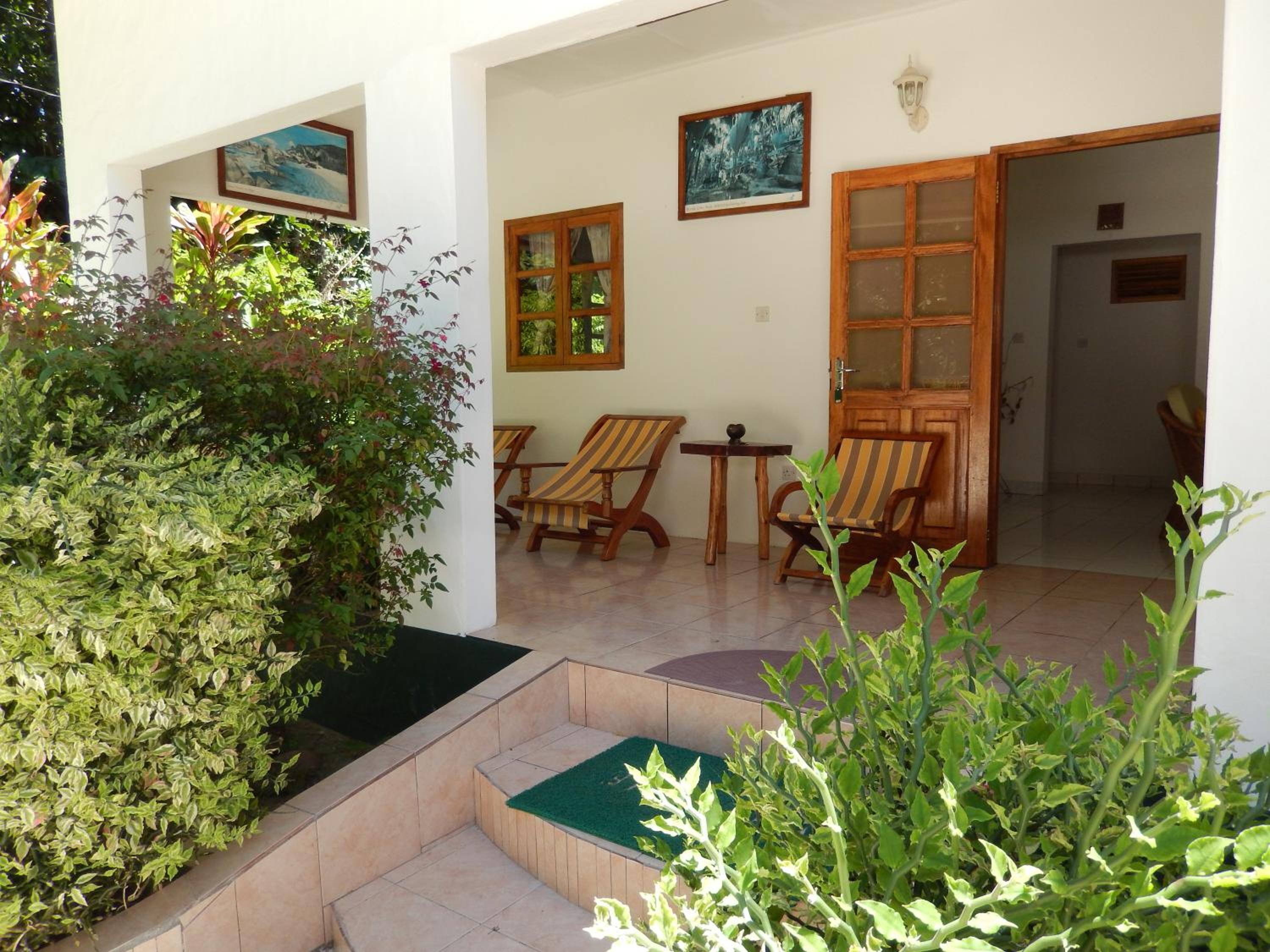 Tannette Villa 15