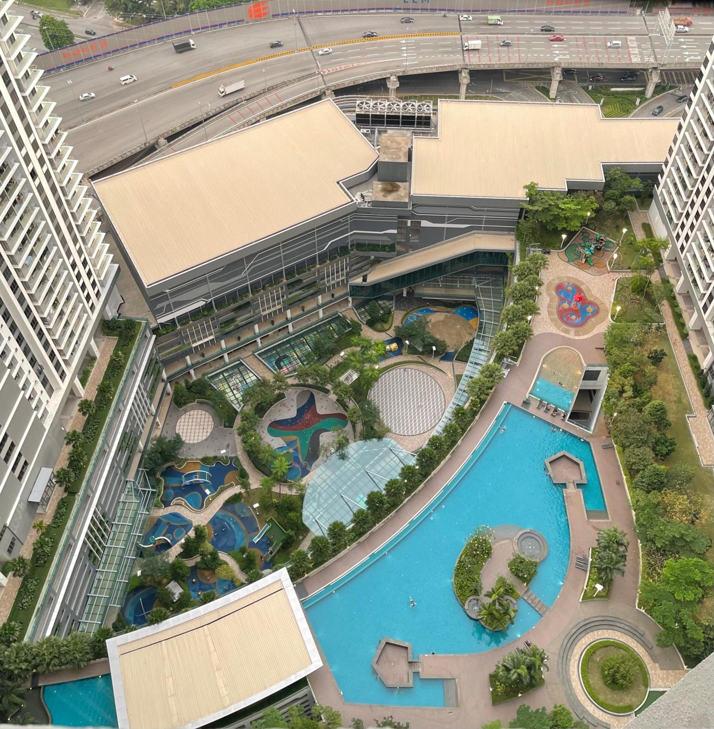 7PAX Kepong DesaPark Publika MontKiara 100Mbps