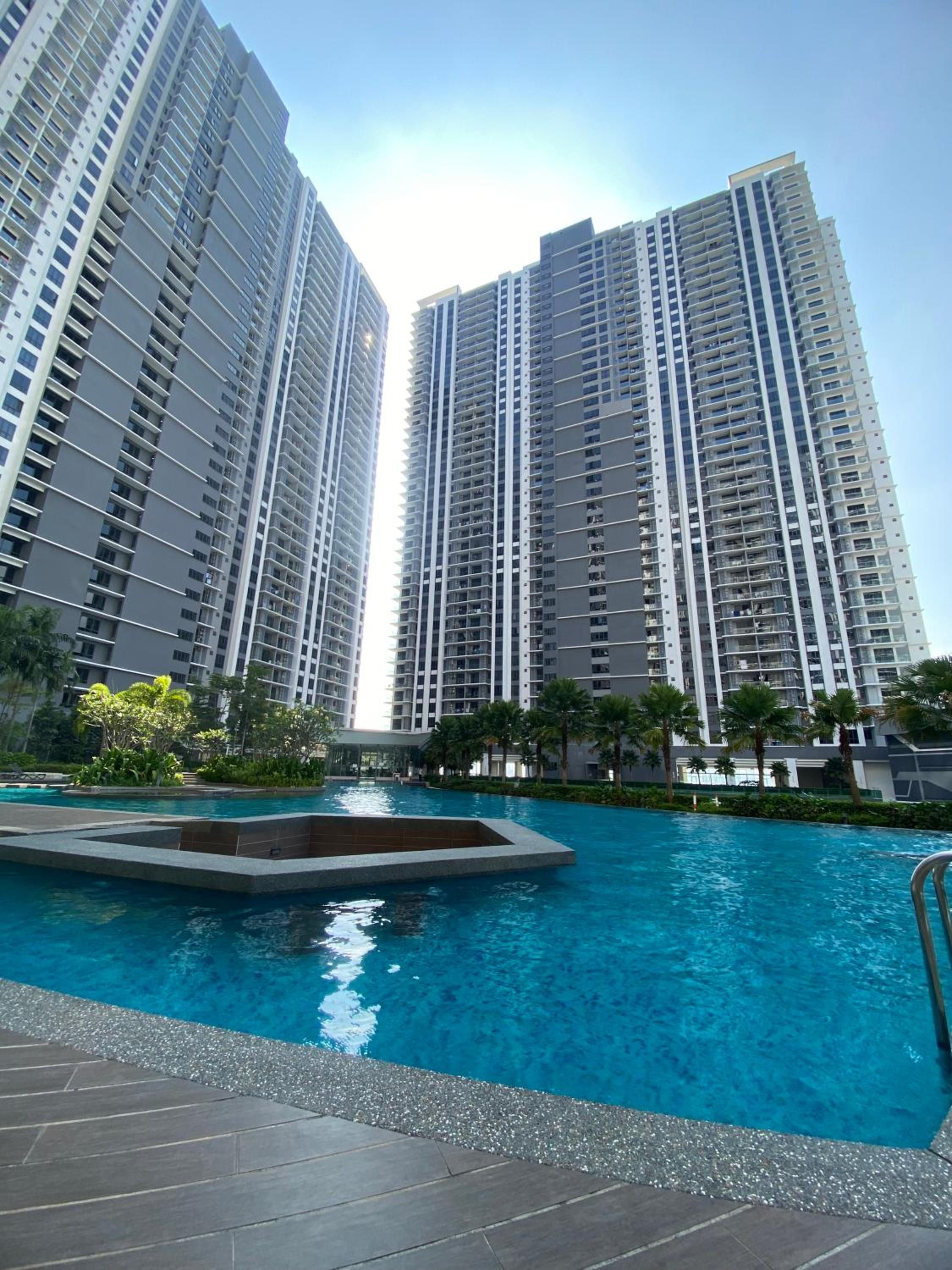 7PAX Kepong DesaPark Publika MontKiara 100Mbps