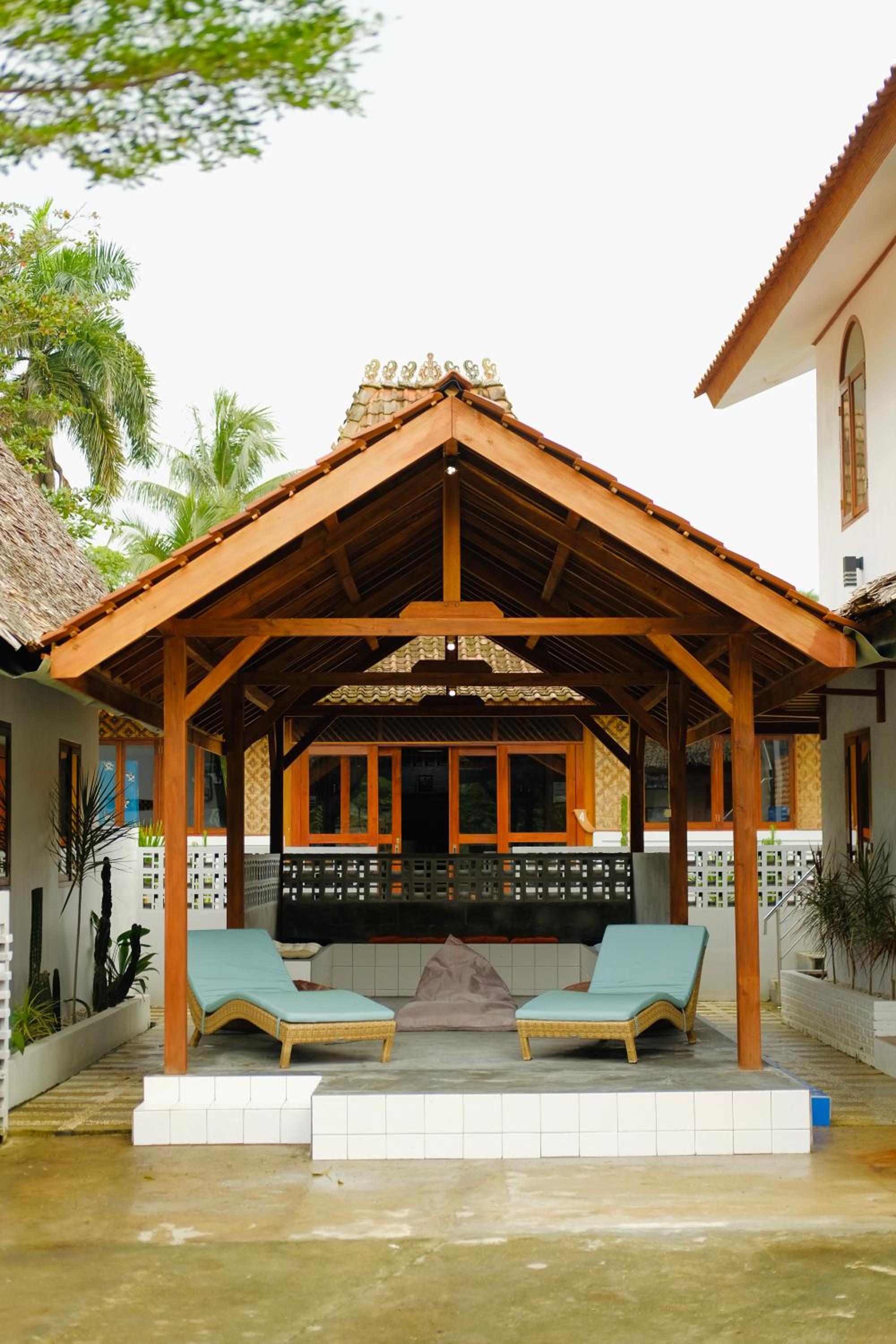 Hideaway Batukaras view 2