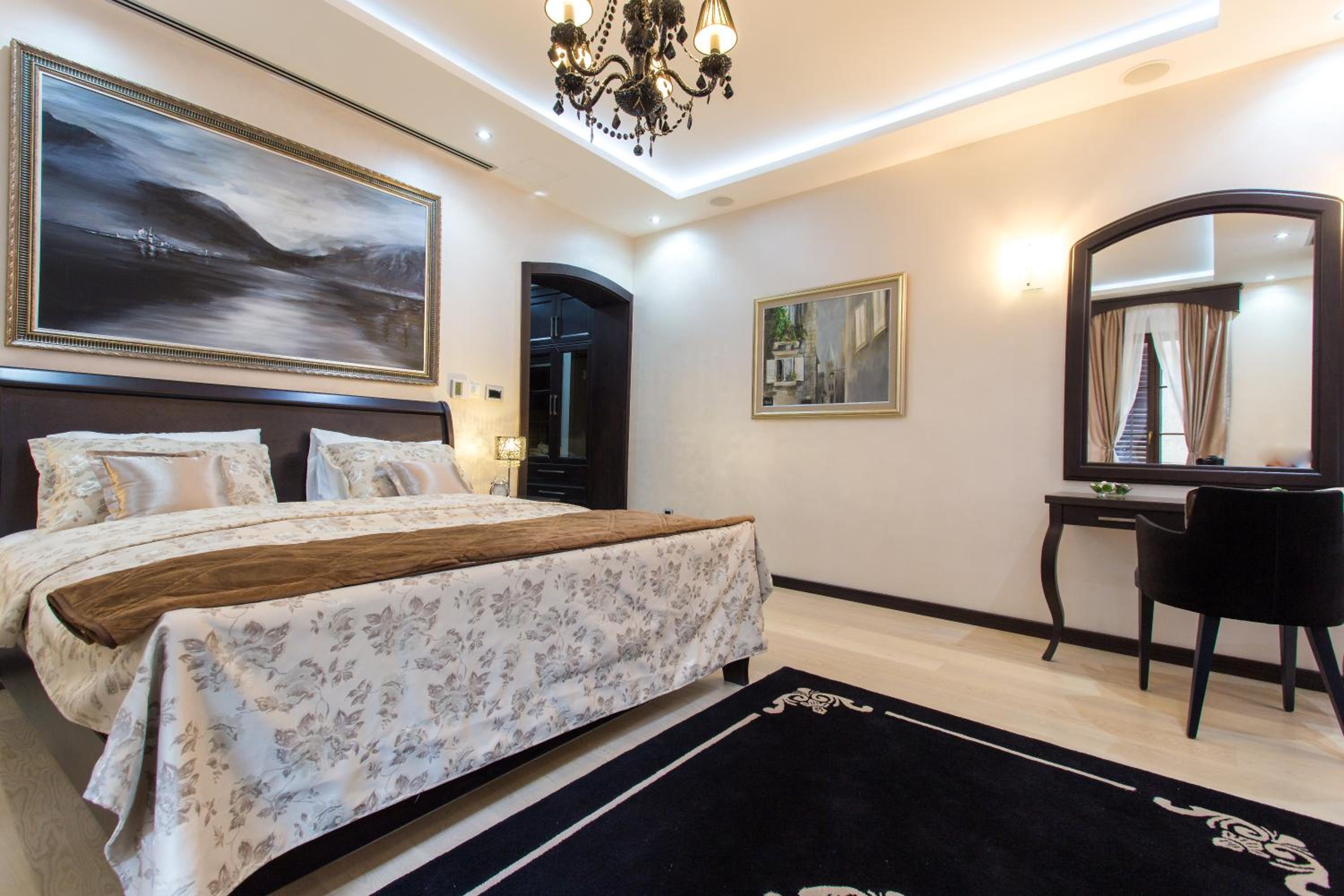Pearl Apartments view 2