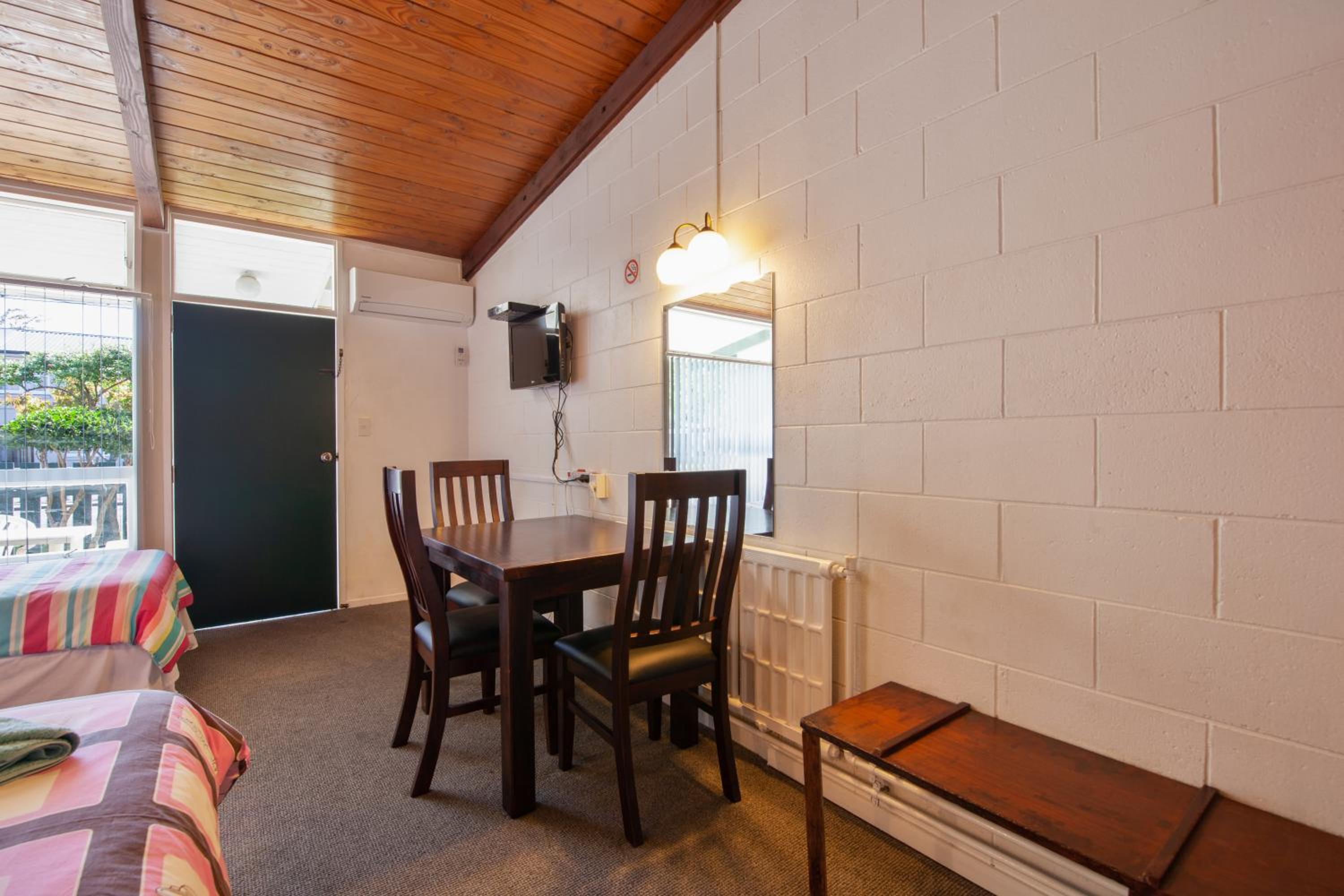 Rotorua Vacations - Aaryn Court Motel - Property Image 9