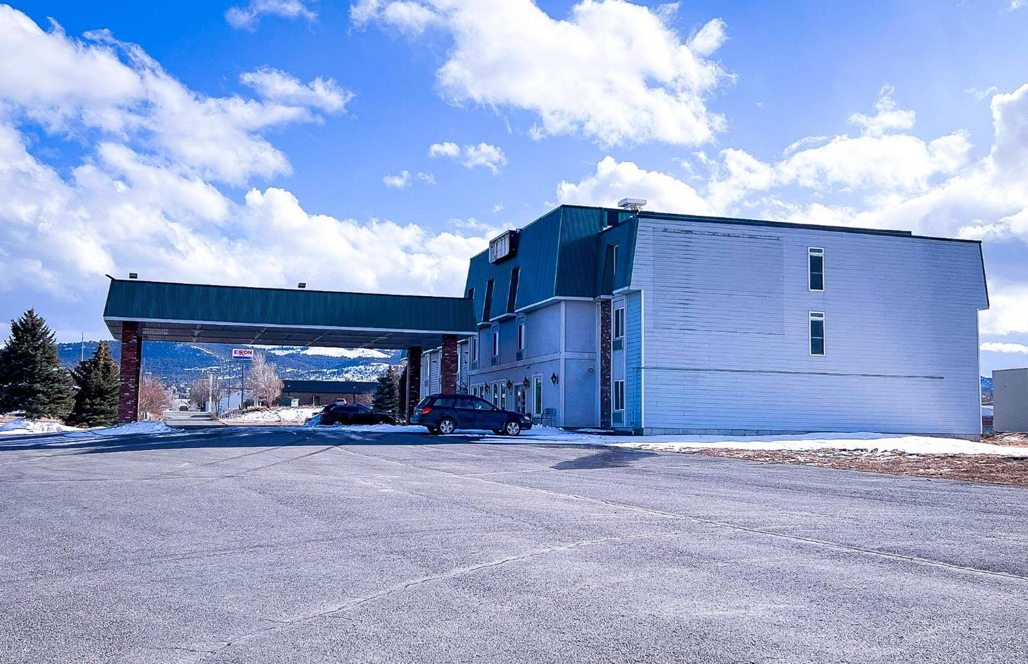 Helena Inn - Airport
