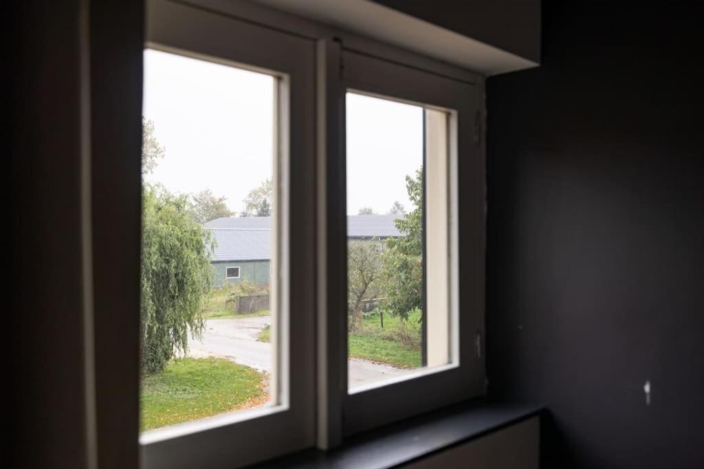 8 person apartment with heated swimmingpool Hoek van Winssen