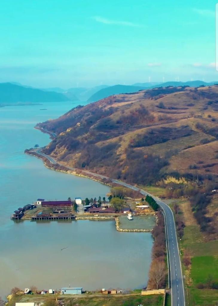 Hotel Pensiunea BELVEDERE YACHTCLUB Berzasca