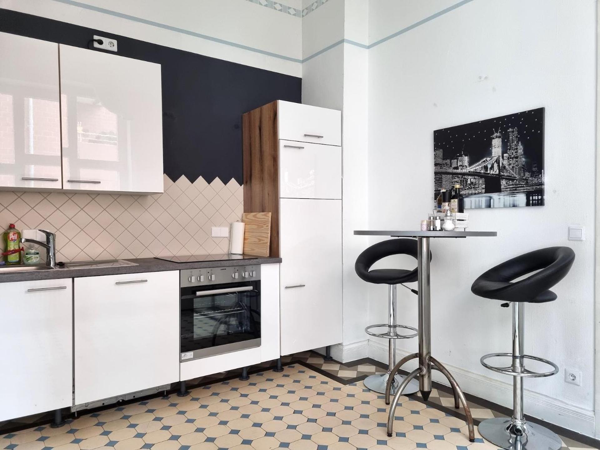 Charysma - Jugendstil trifft Moderne, Schlafzimmer mit Smart-TV, Tischfussball, Darts, Parkplatz