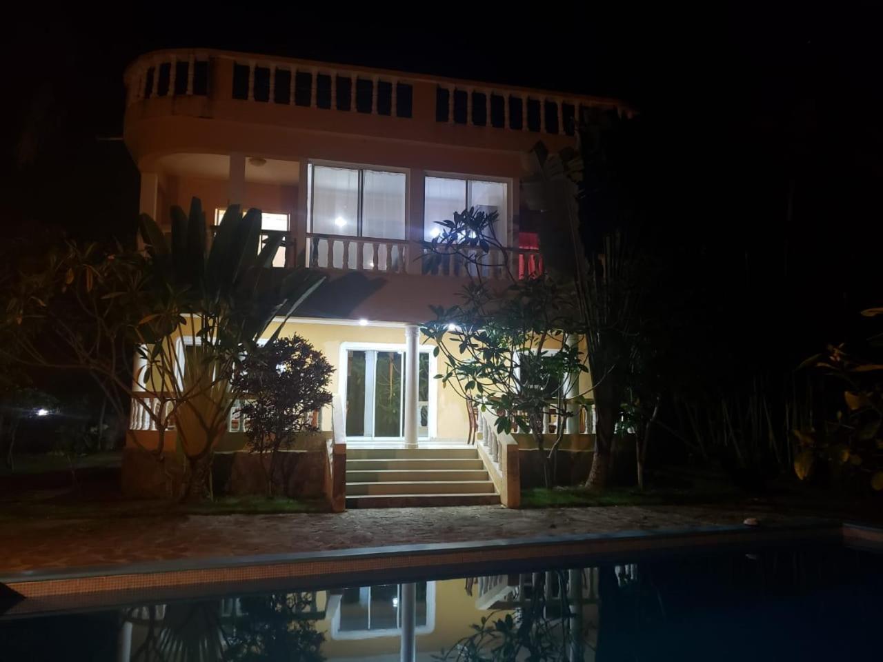 4 bedroom villa, security, private pool, ocean view