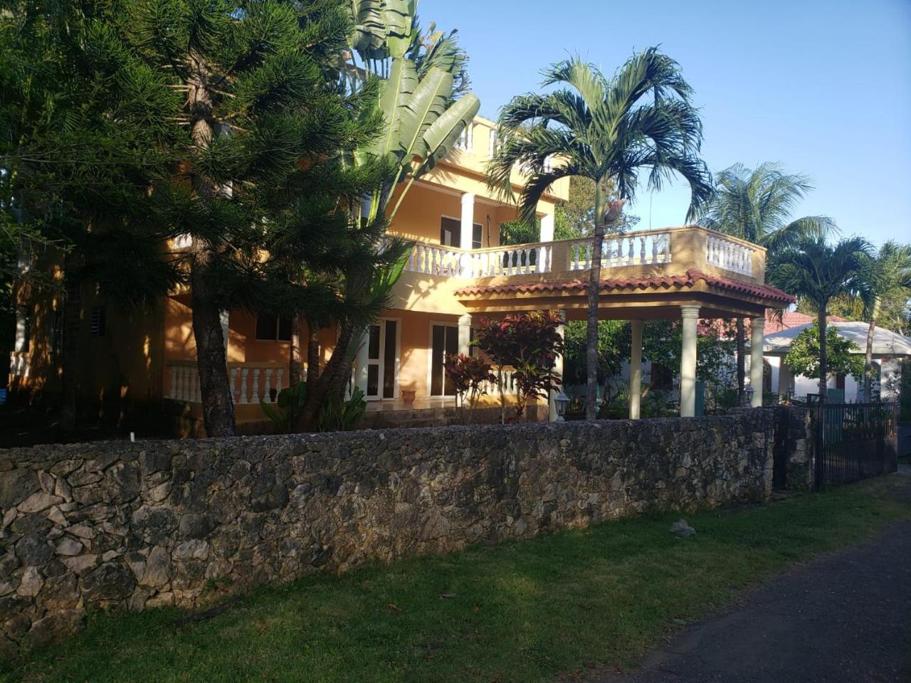 4 bedroom villa, security, private pool, ocean view