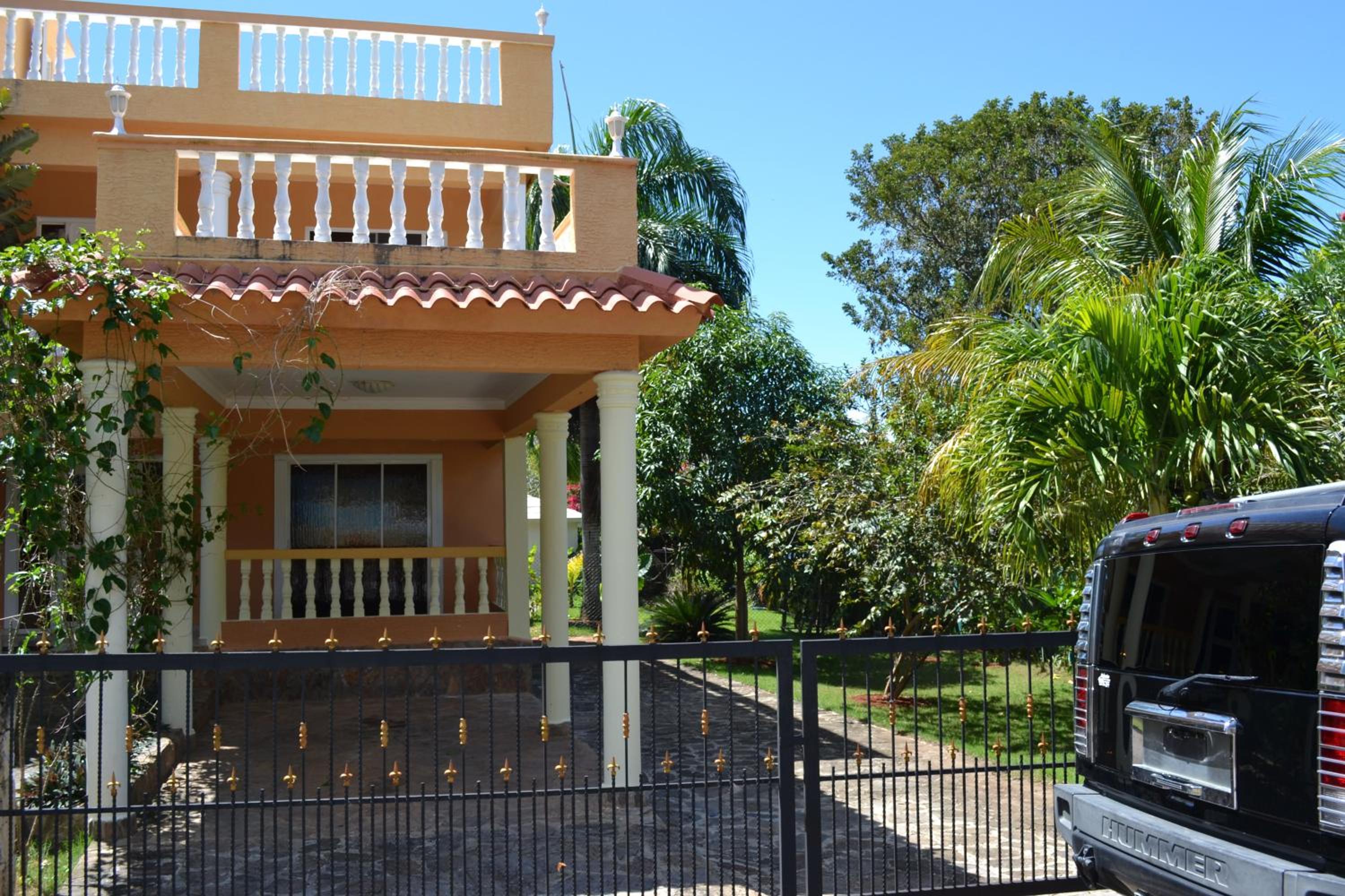 4 bedroom villa, security, private pool, ocean view