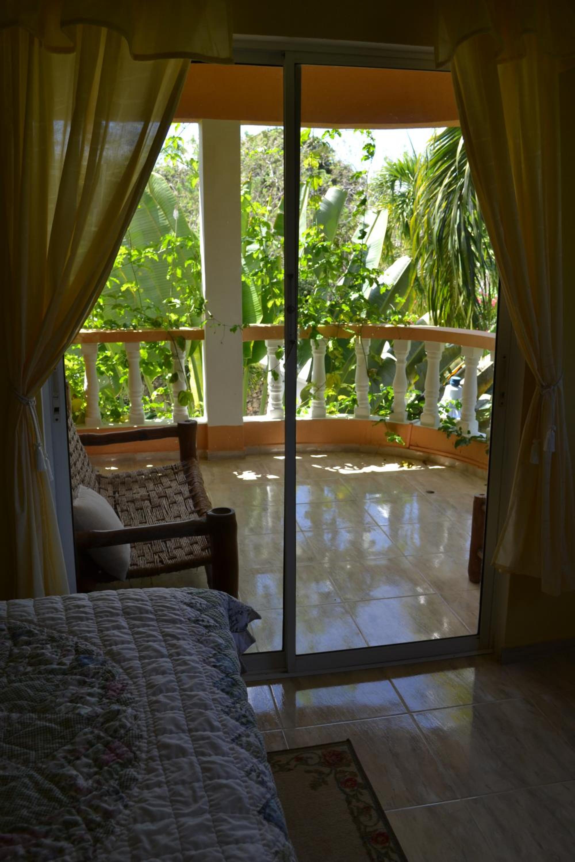 4 bedroom villa, security, private pool, ocean view