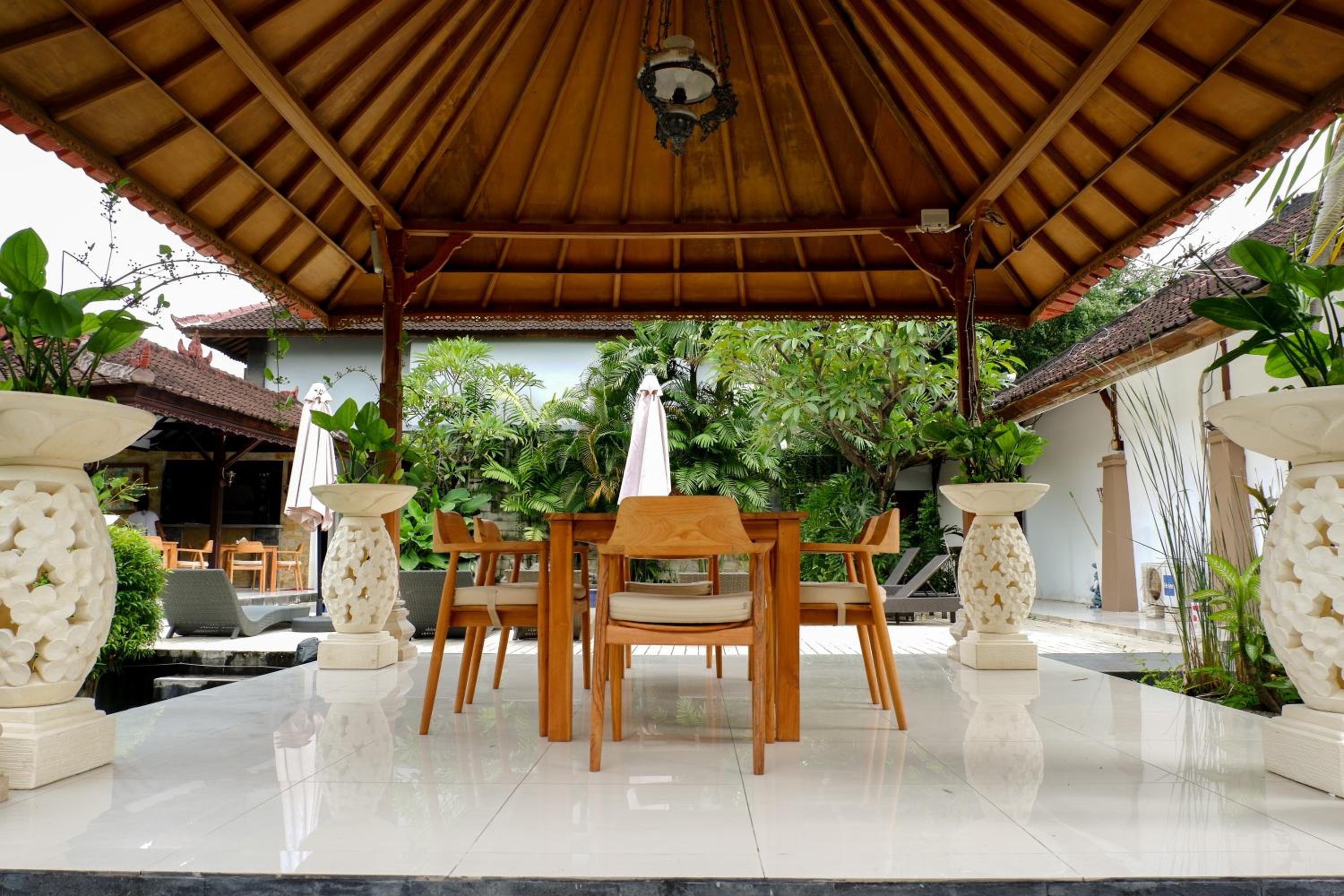Puri Panca Jaya Hotel view 5
