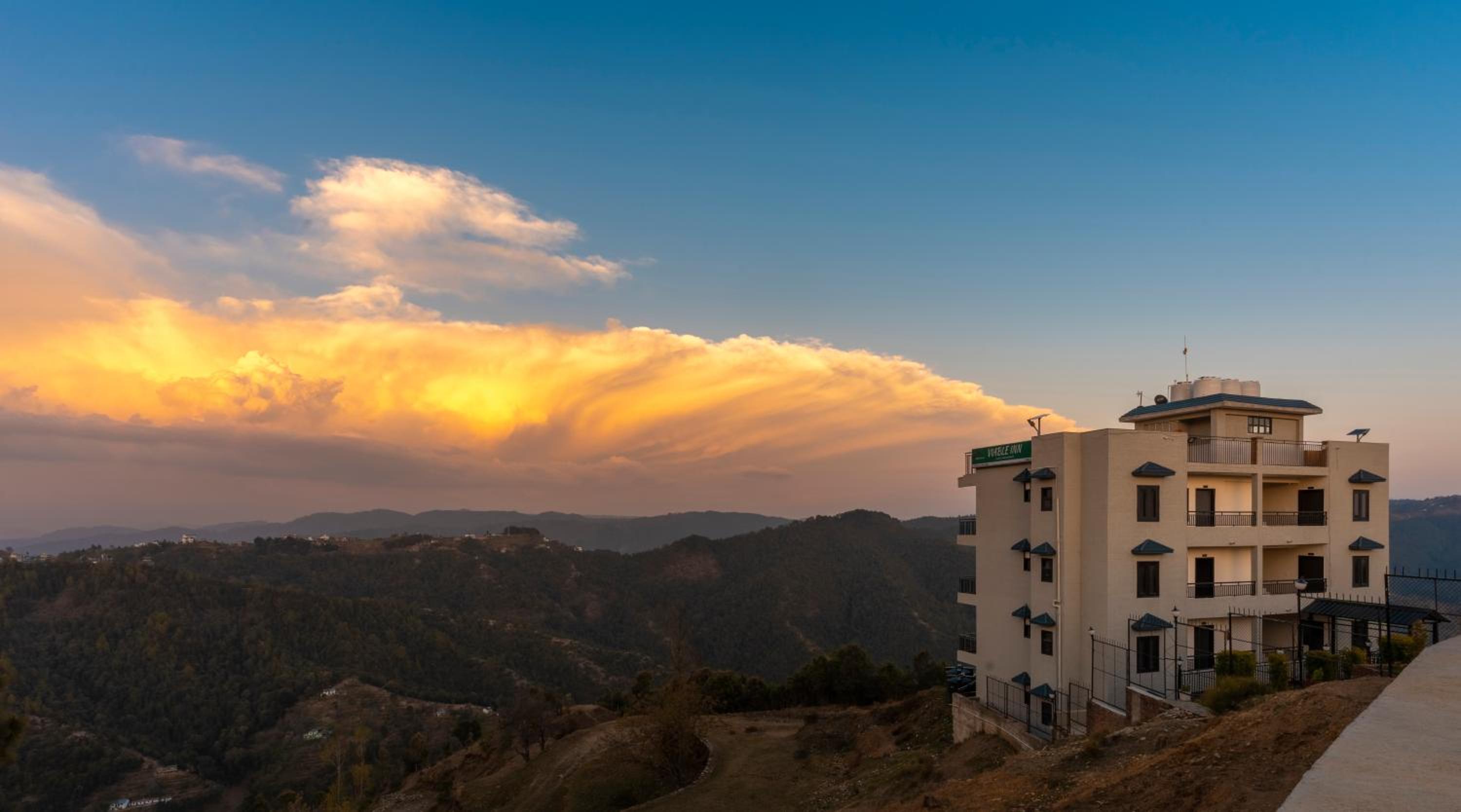 Viable Inn , Mukteshwar - Himalayan View view 2