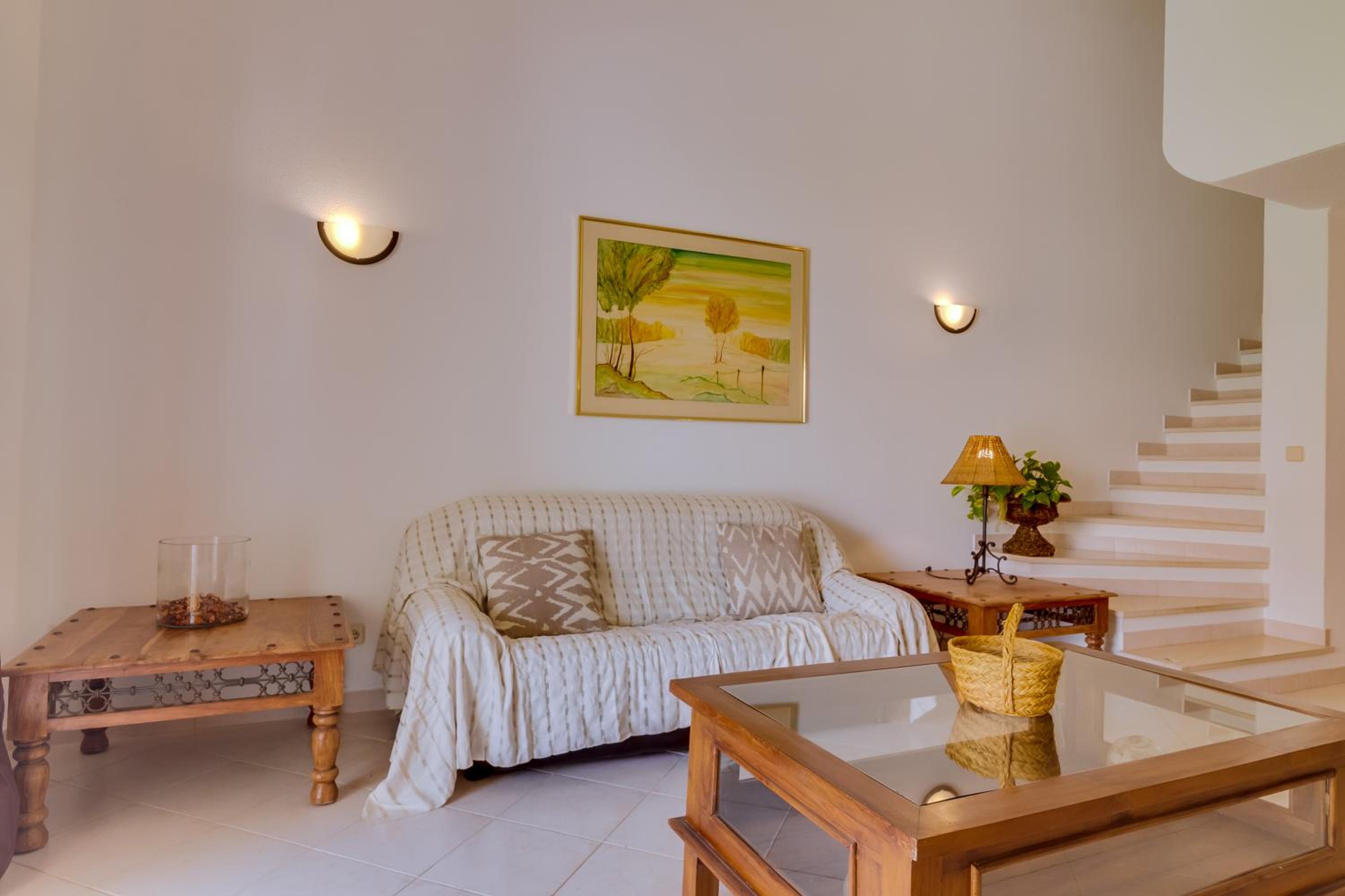 Small Villa 4Pax -Shared Pool @ Homesbyfc view 4