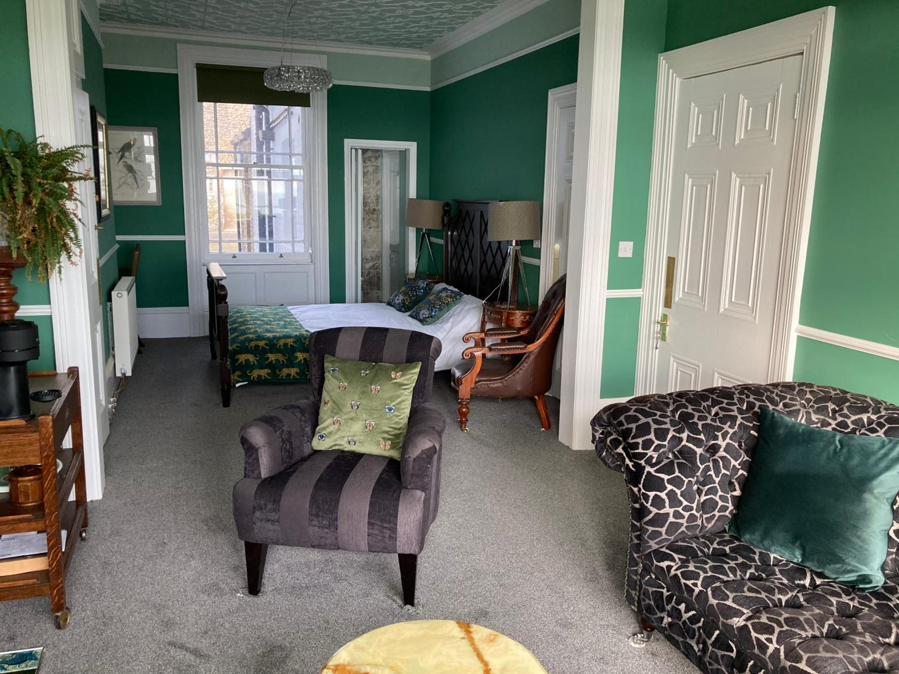 Ramsgate Vacations - Paragon Home - Property Image 17