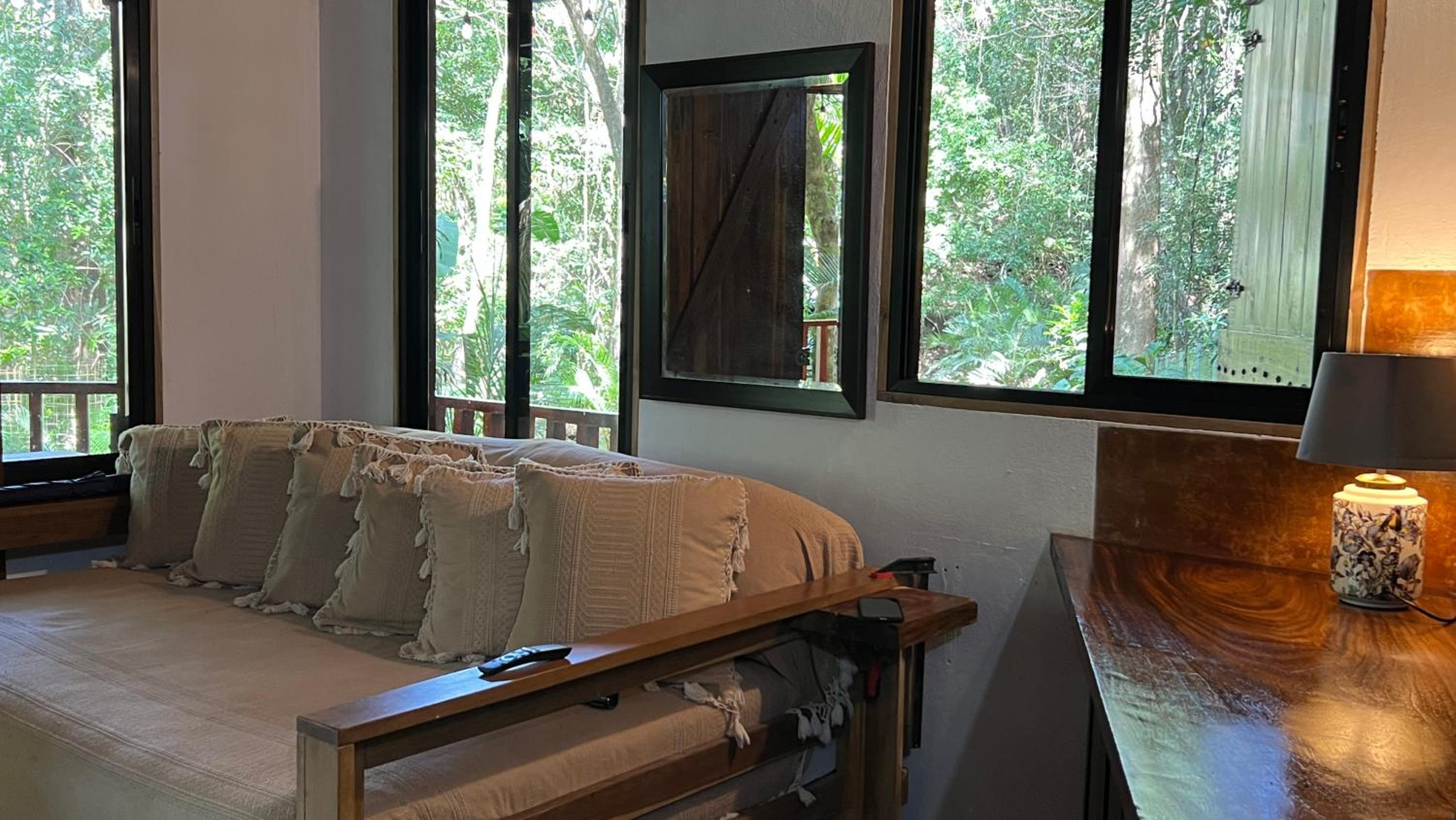 Pochote Jungle House