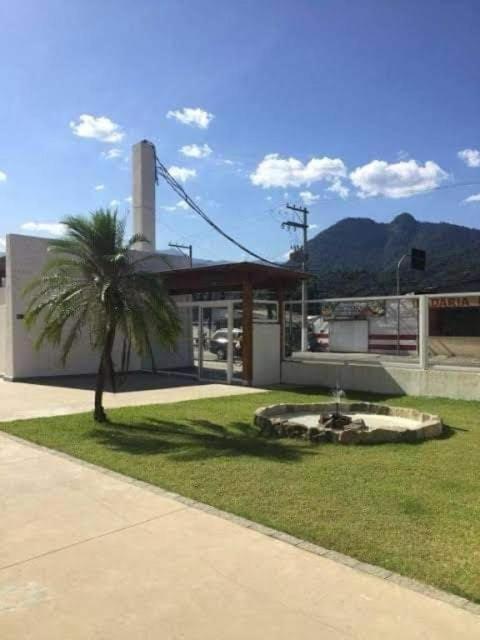 Hotel Apto Lazer 3 piscinas, quadra poliesportiva, churrasqueira e parquinho - Image 1