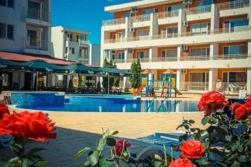 Apartment Ferienunterkunft Strandnähe mit Pools